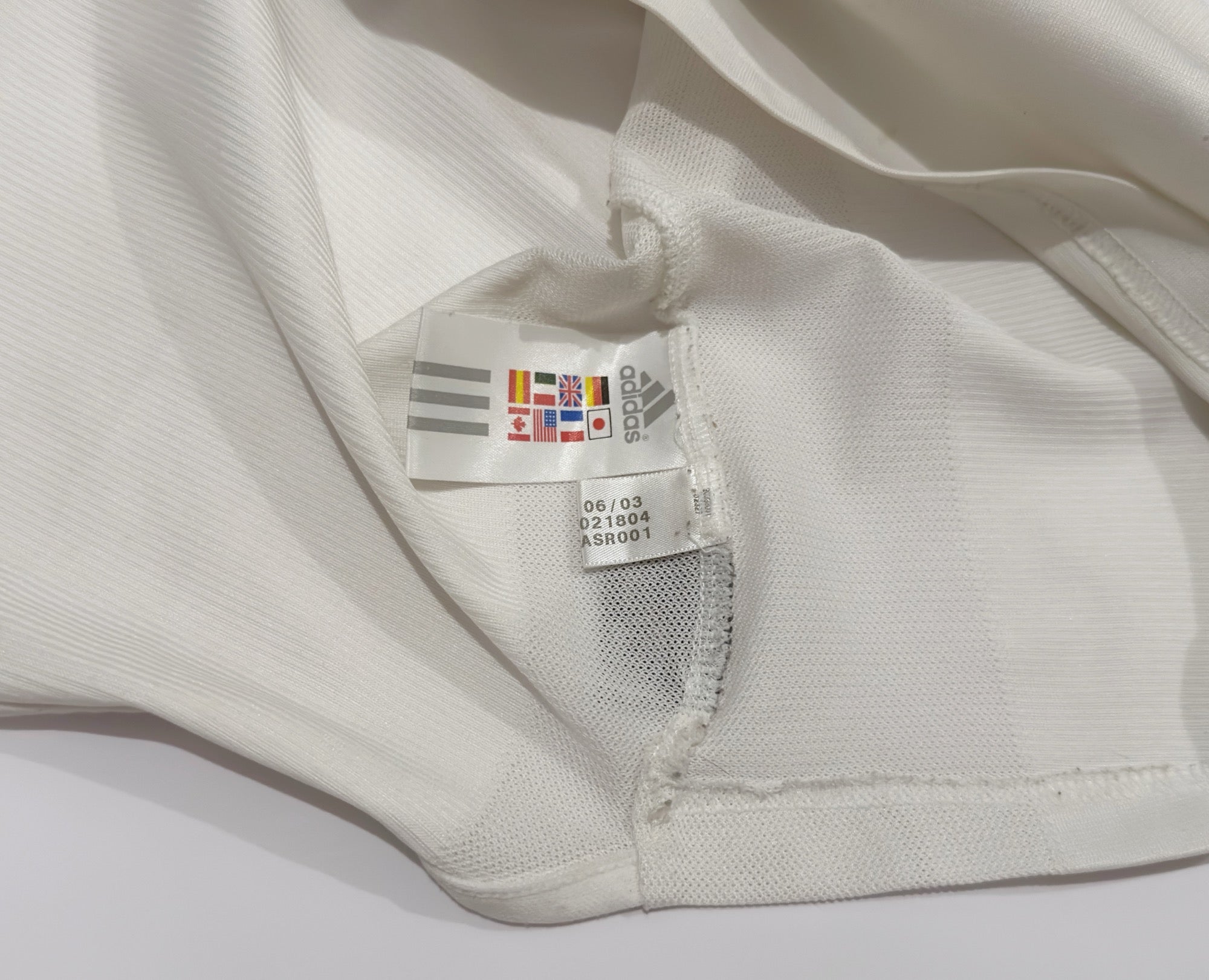 2003/04 Real Madrid Home Jersey (S)