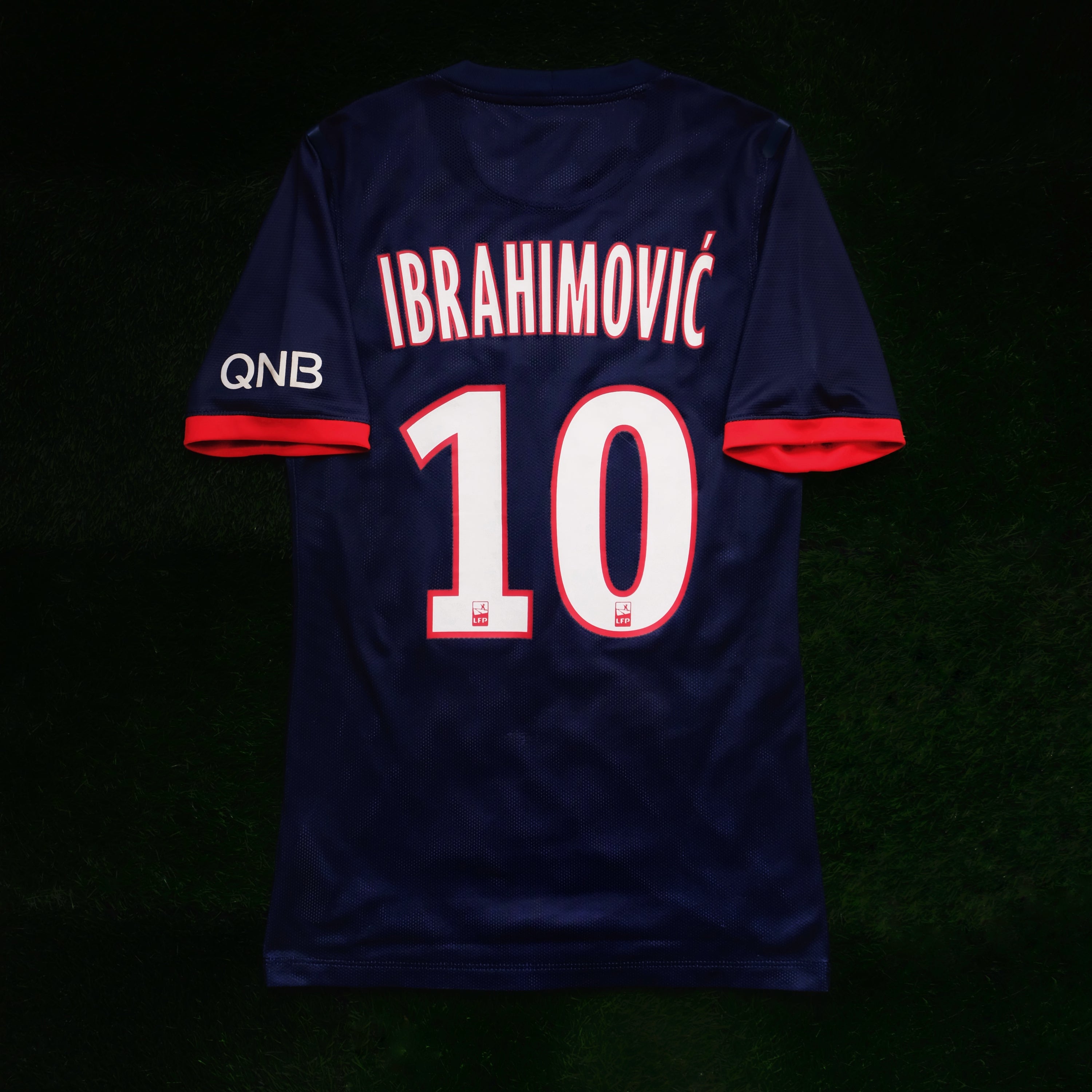 2013/14 PSG #10 IBRAHIMOVIC Home Jersey (S)
