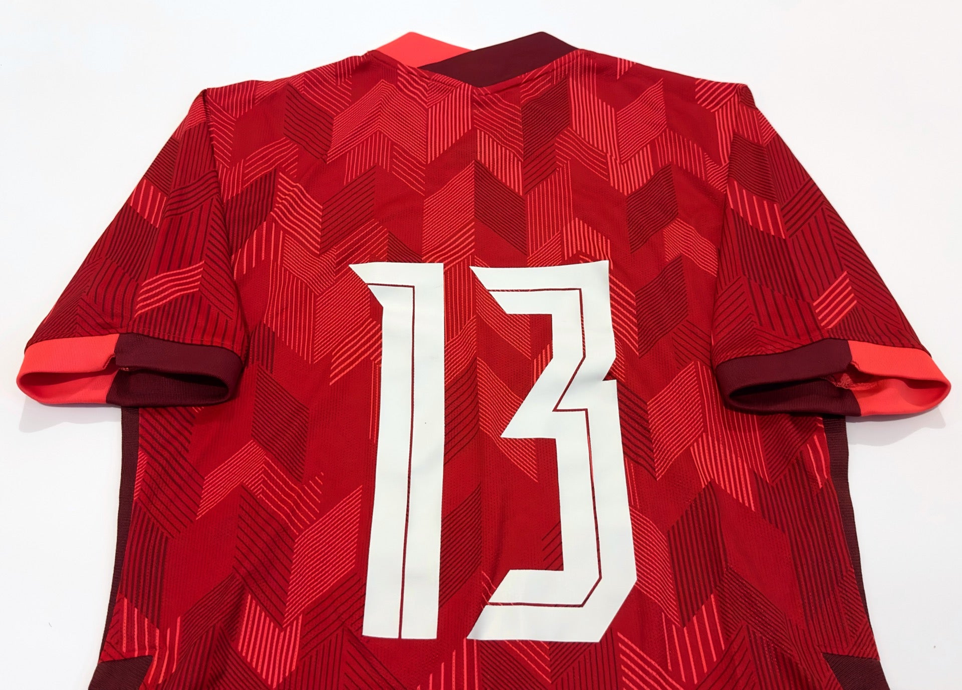 2020/22 Hong Kong #13 Home Jersey (L) with Shorts