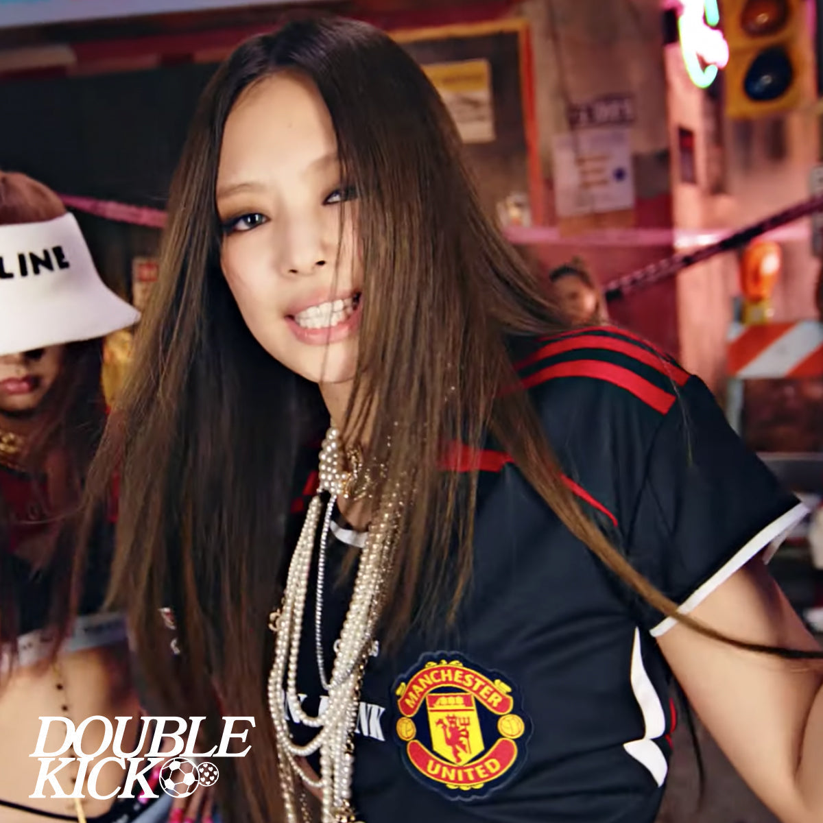 JENNIE - Man Utd Teamgeist Pre-Match Jersey