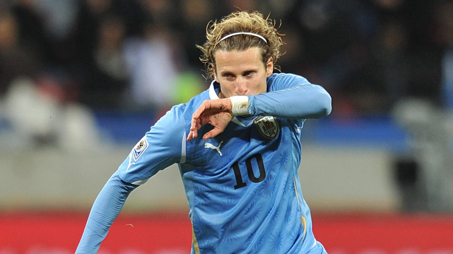 2010/12 Uruguay #10 FORLAN Home Jersey (L)