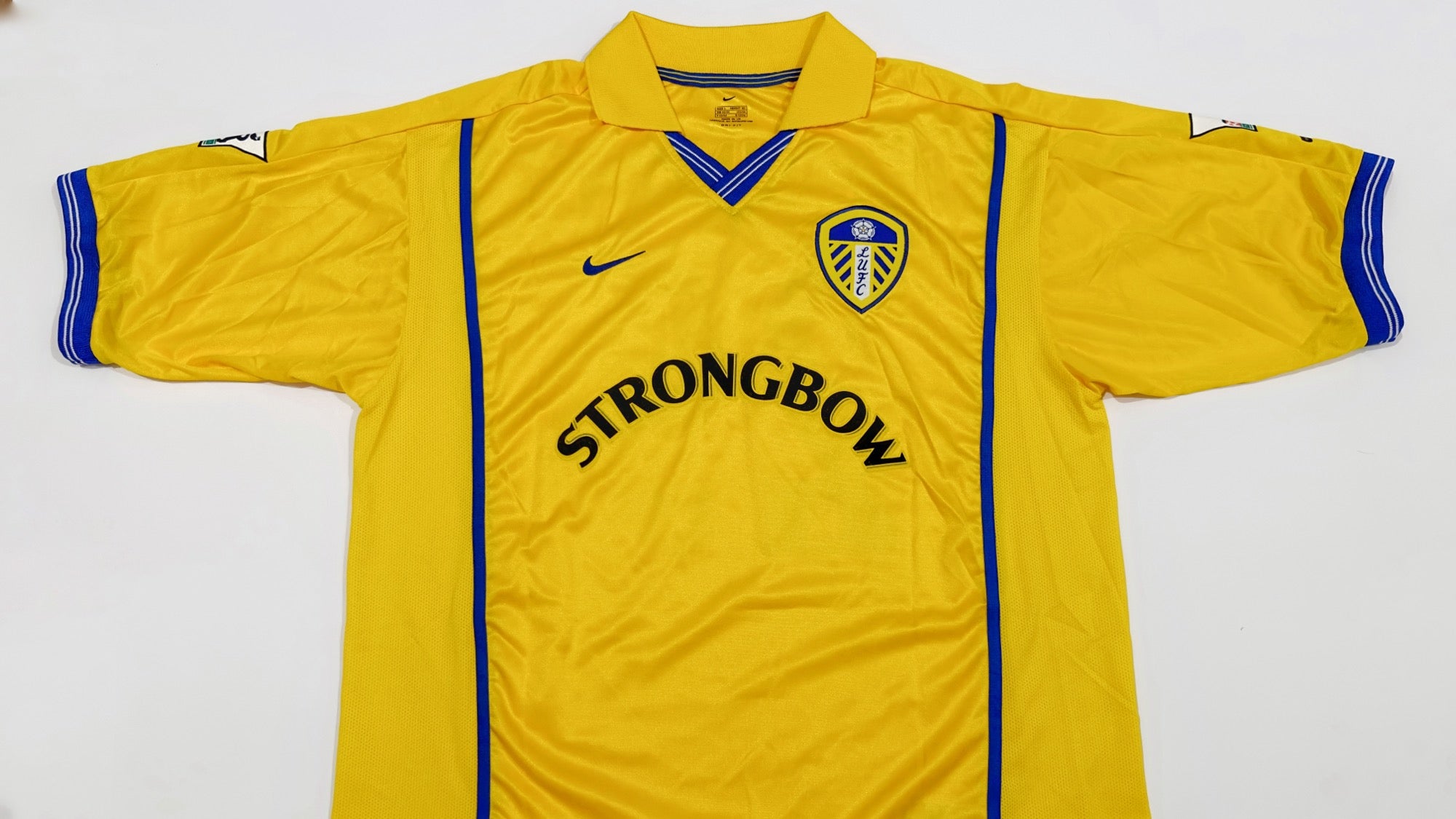 2000/02 Leeds United #29 FERDINAND Away Jersey (L)