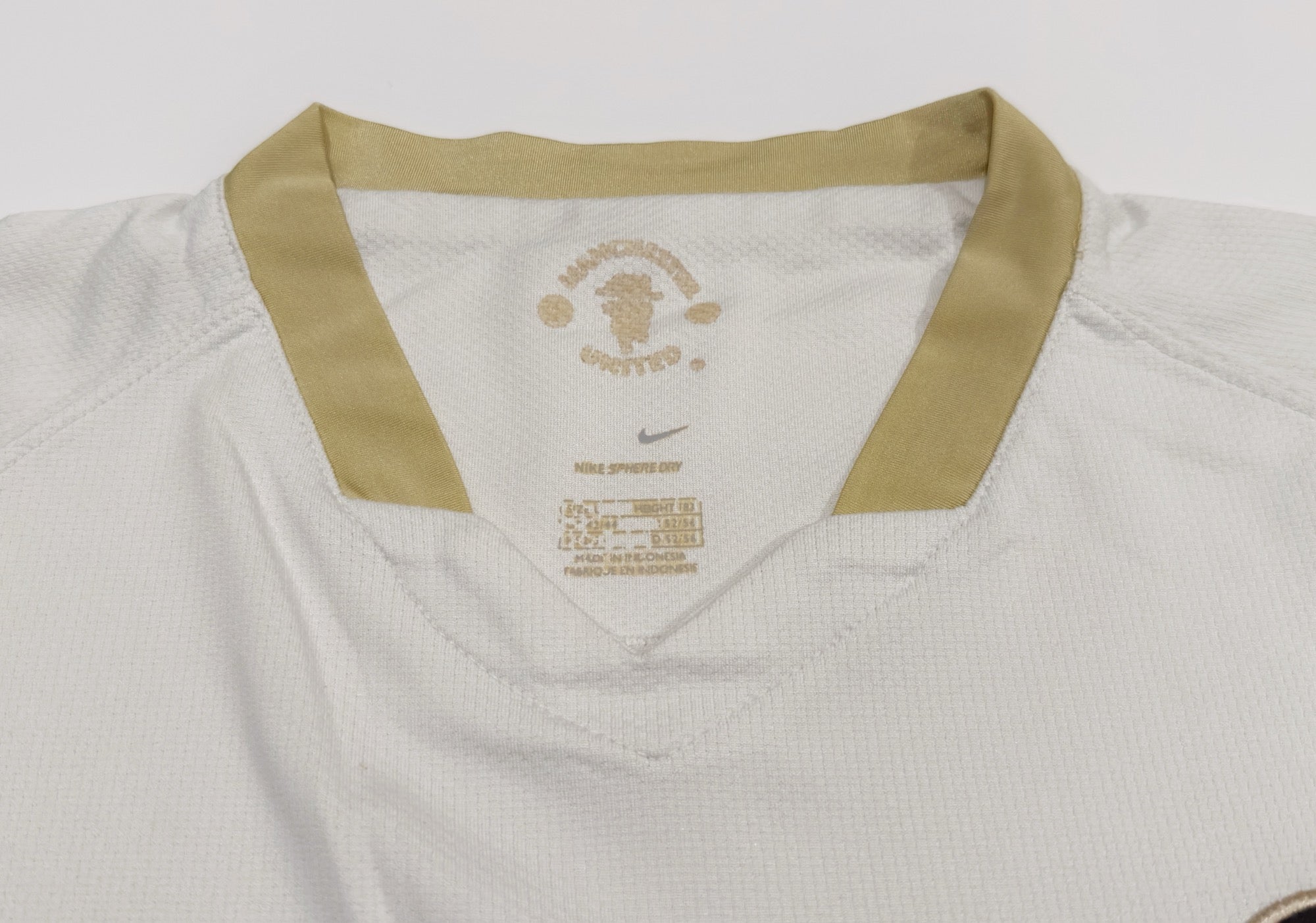 2006/08 Man Utd Away Jersey (L)