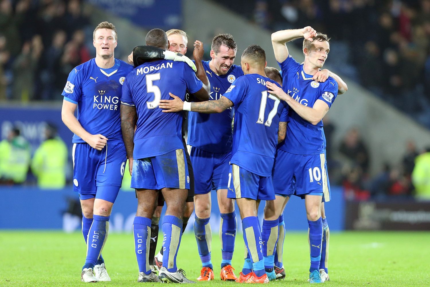 2015/16 Leicester City Home Jersey (M)