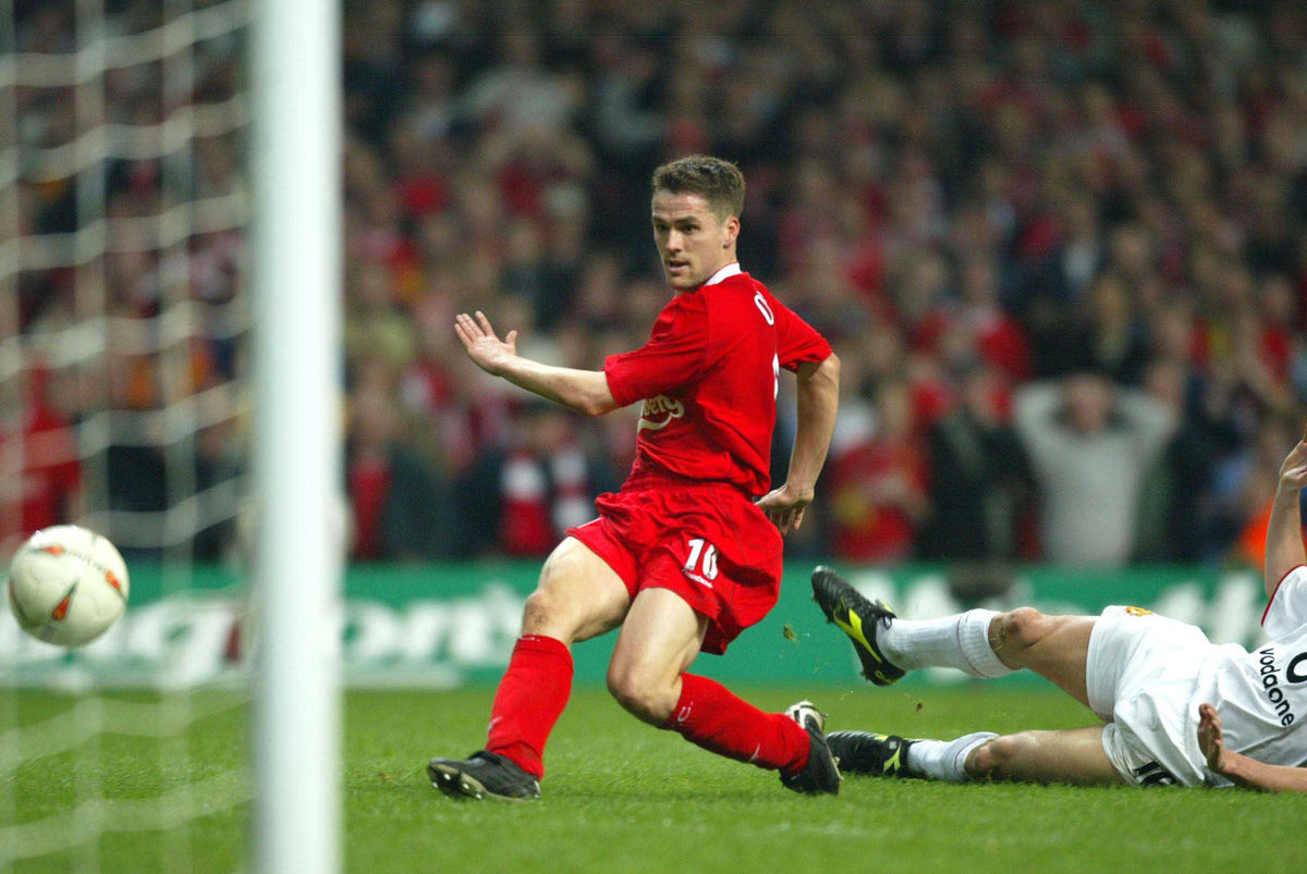 2002/04 Liverpool Home Jersey (M)