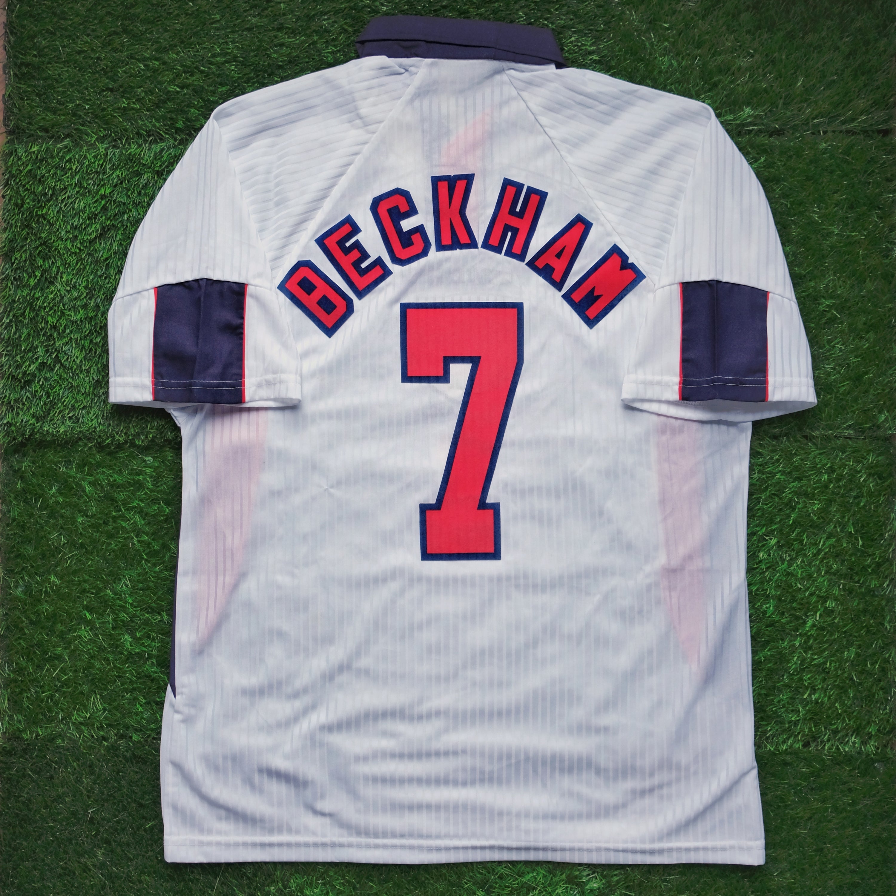 1997/99 England #7 BECKHAM Home Jersey (XL)