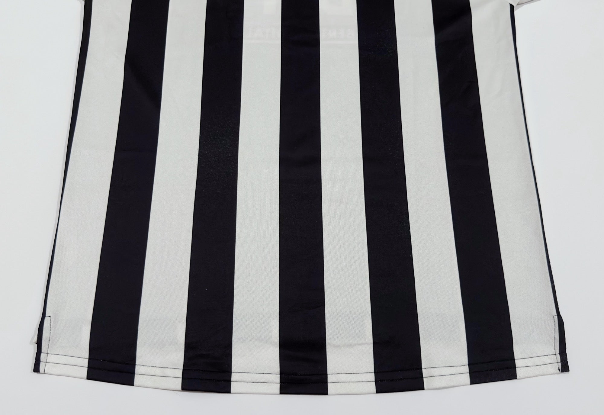 1998/99 Juventus Home Jersey (M)