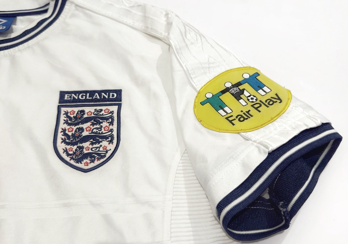 2000/01 England #8 SCHOLES Home Jersey (M)