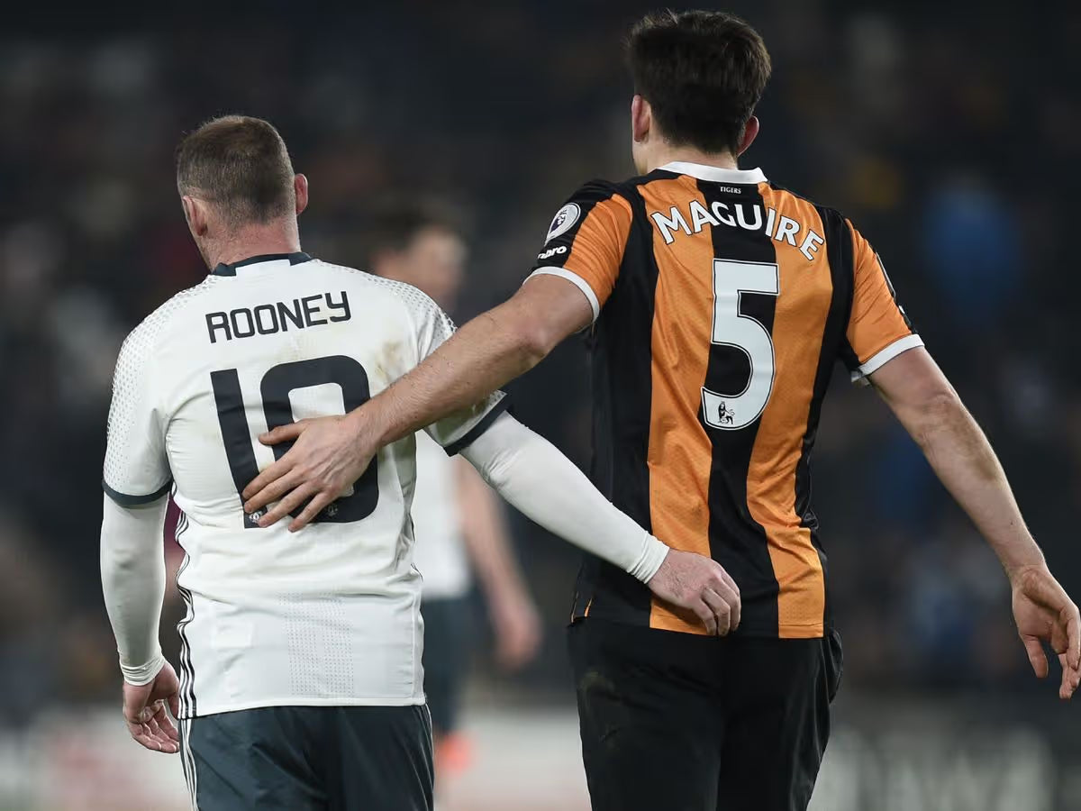 2016/17 Hull City #5 MAGUIRE Home Jersey (L)