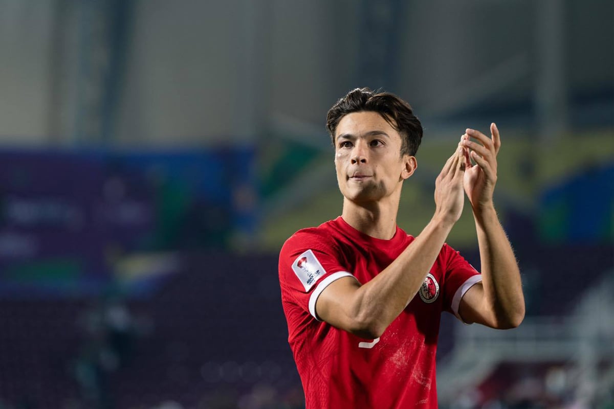 2023/24 Hong Kong #9 Home Jersey (M) with Shorts