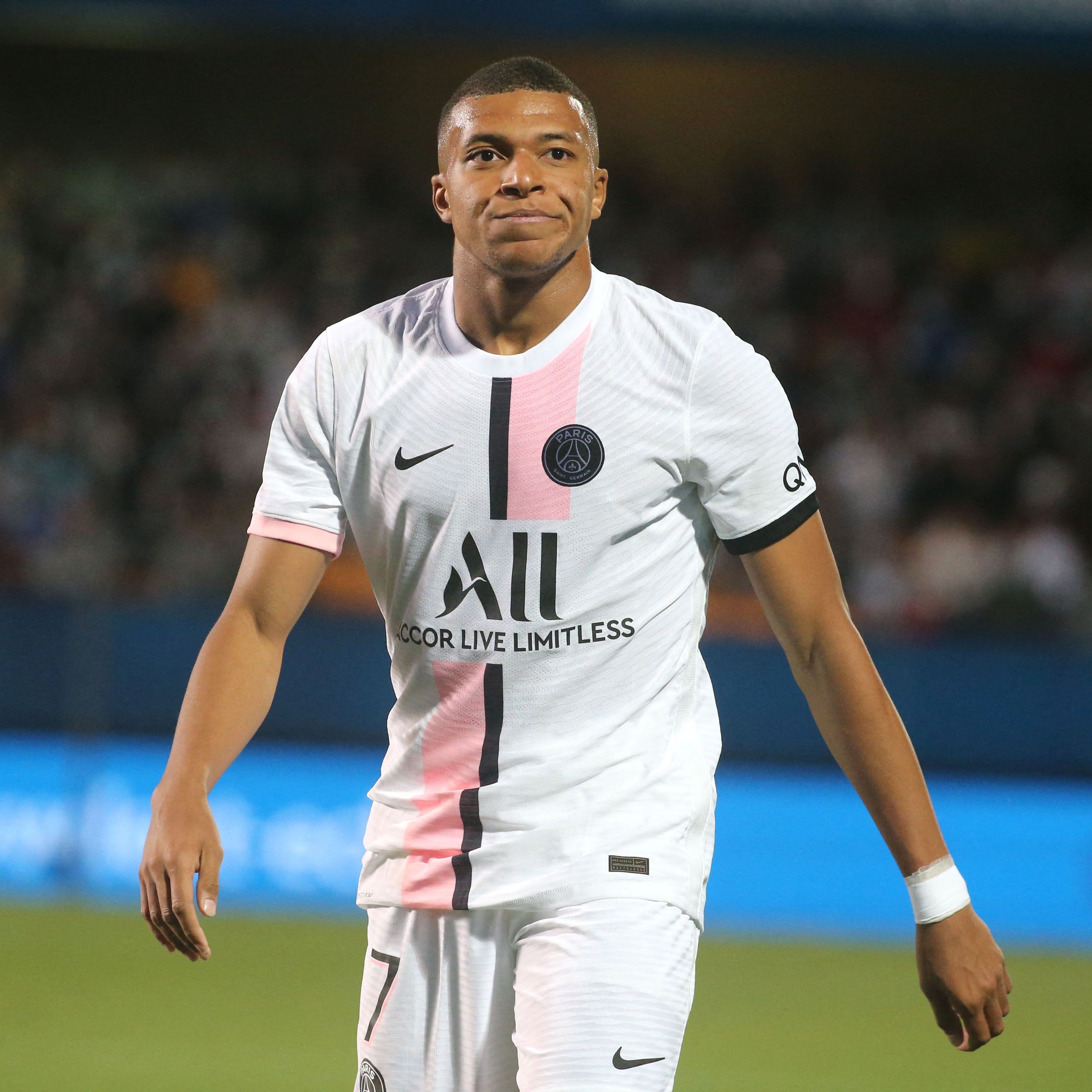 2021/22 PSG #7 MBAPPE Away Jersey (M)