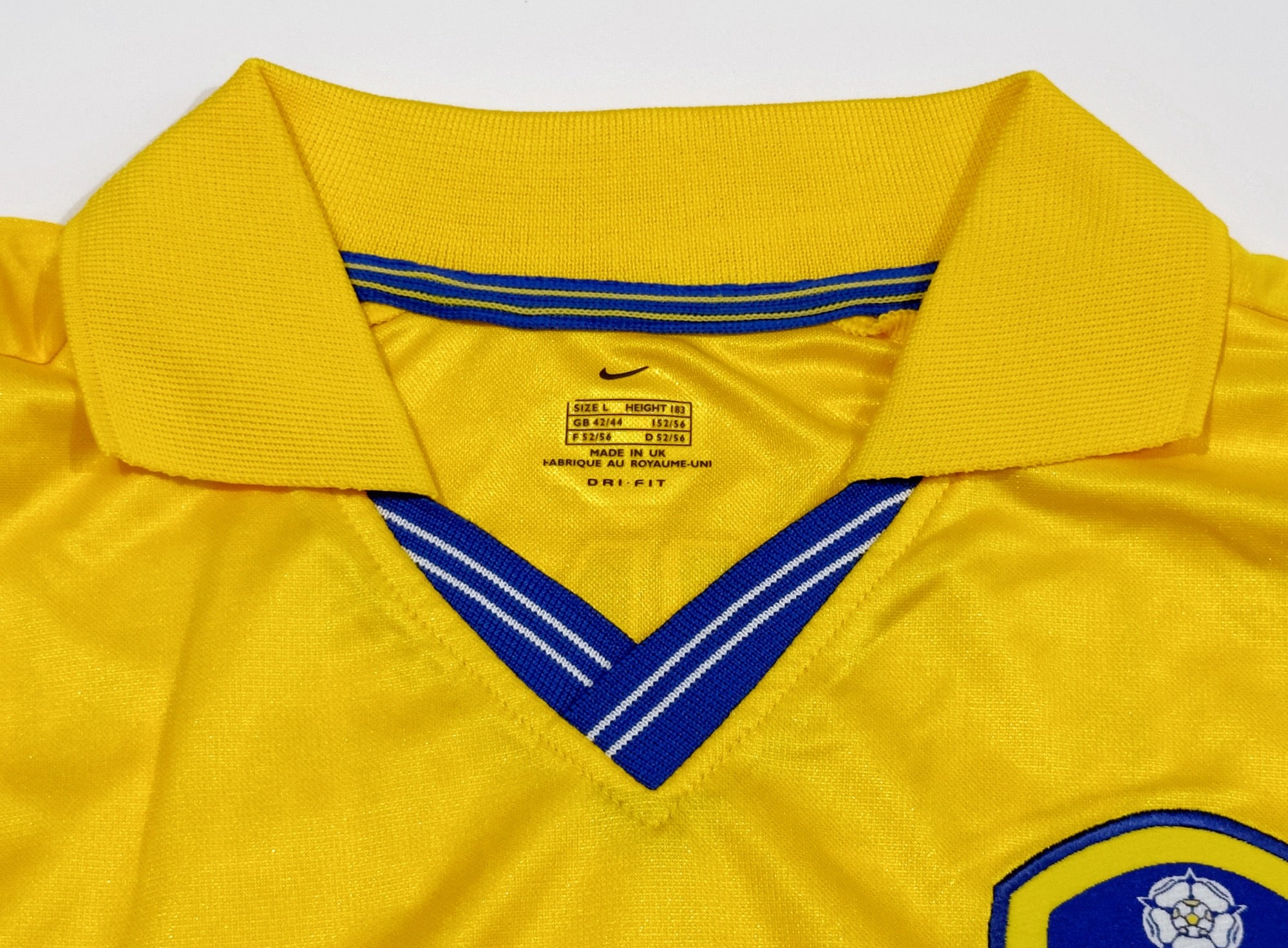 2000/02 Leeds United #29 FERDINAND Away Jersey (L)