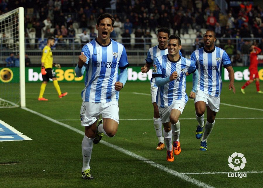 2013/14 Malaga #9 SANTA CRUZ Home Jersey (M)