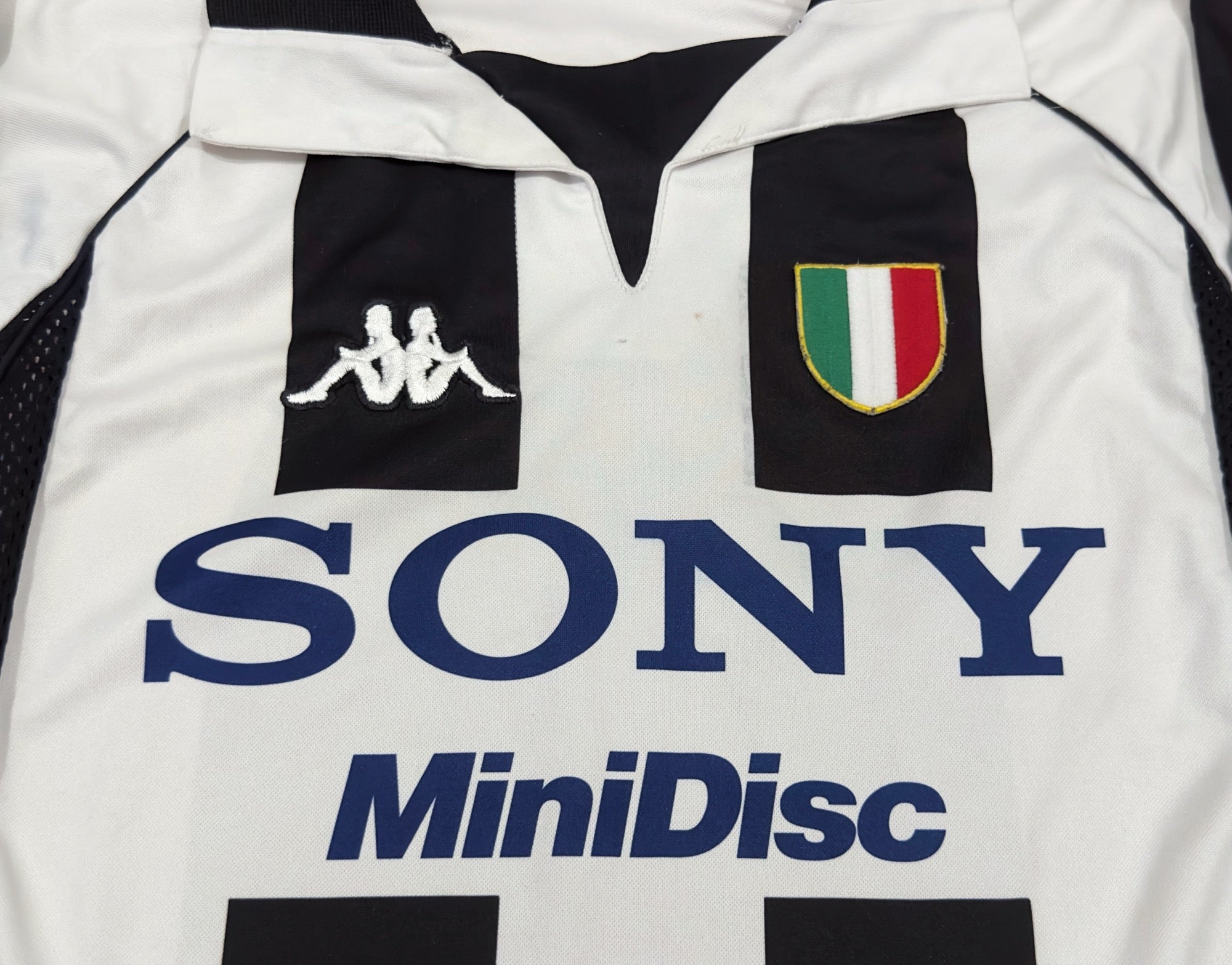 1997/98 Juventus Home Jersey (XL) L/S