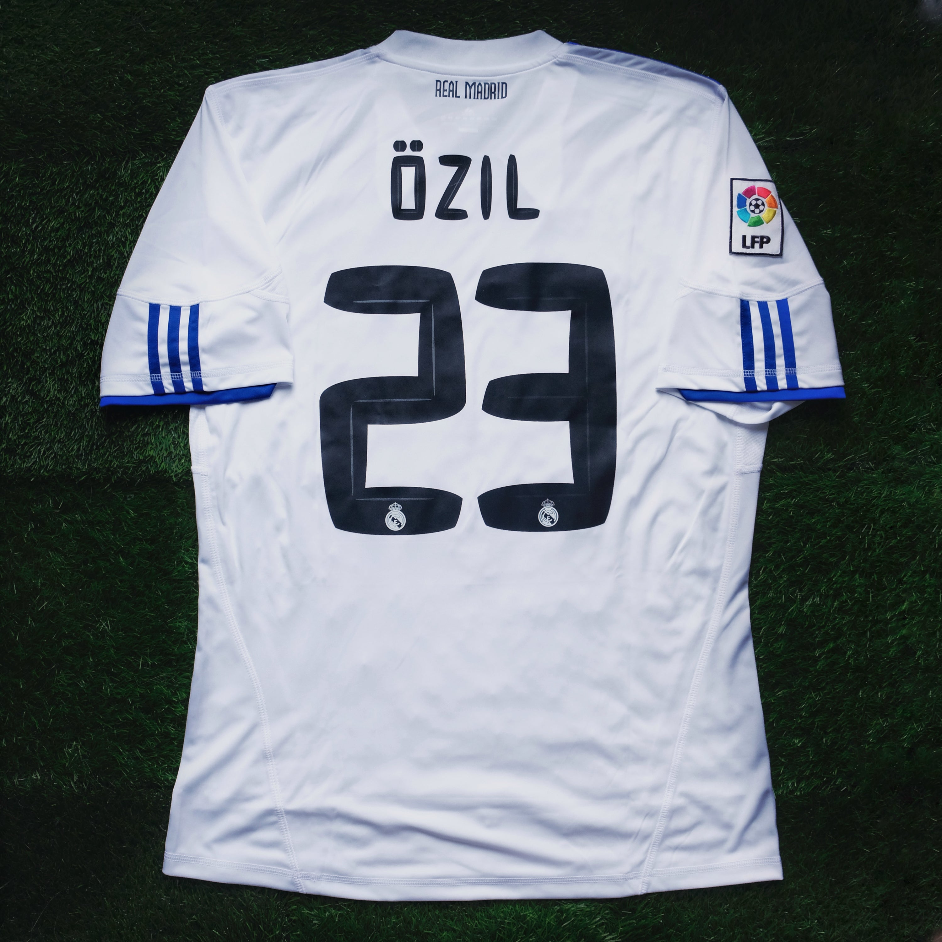 2010/11 Real Madrid #23 OZIL Home Jersey (L)