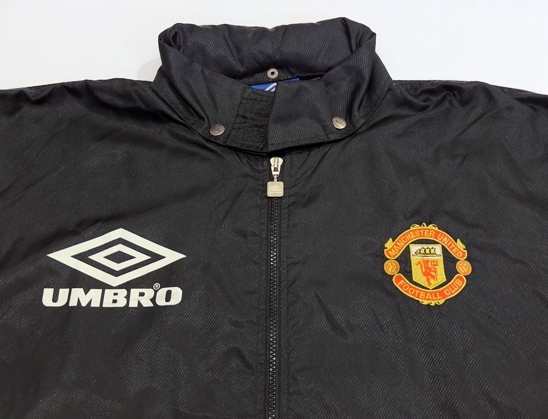 Umbro Man Utd Full-Zip Training Jacket (M)