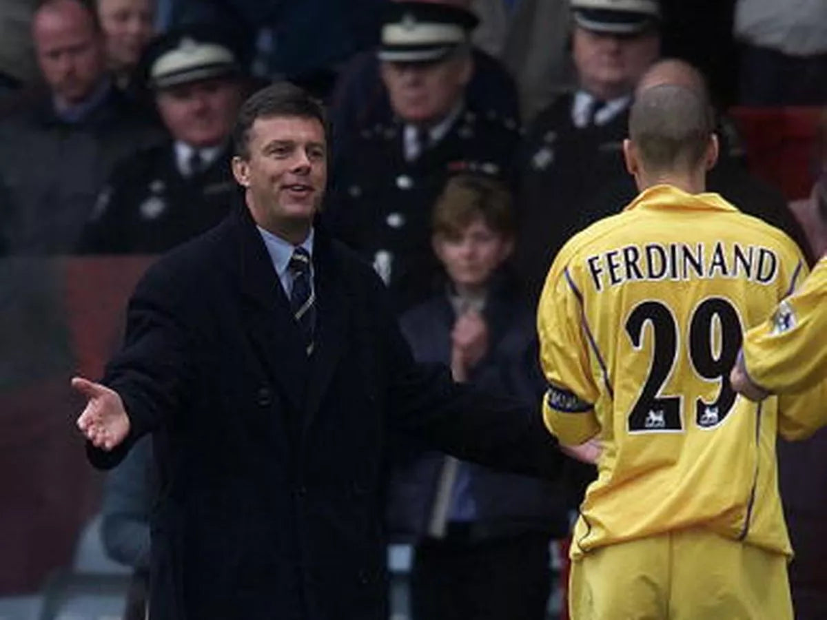 2000/02 Leeds United #29 FERDINAND Away Jersey (L)