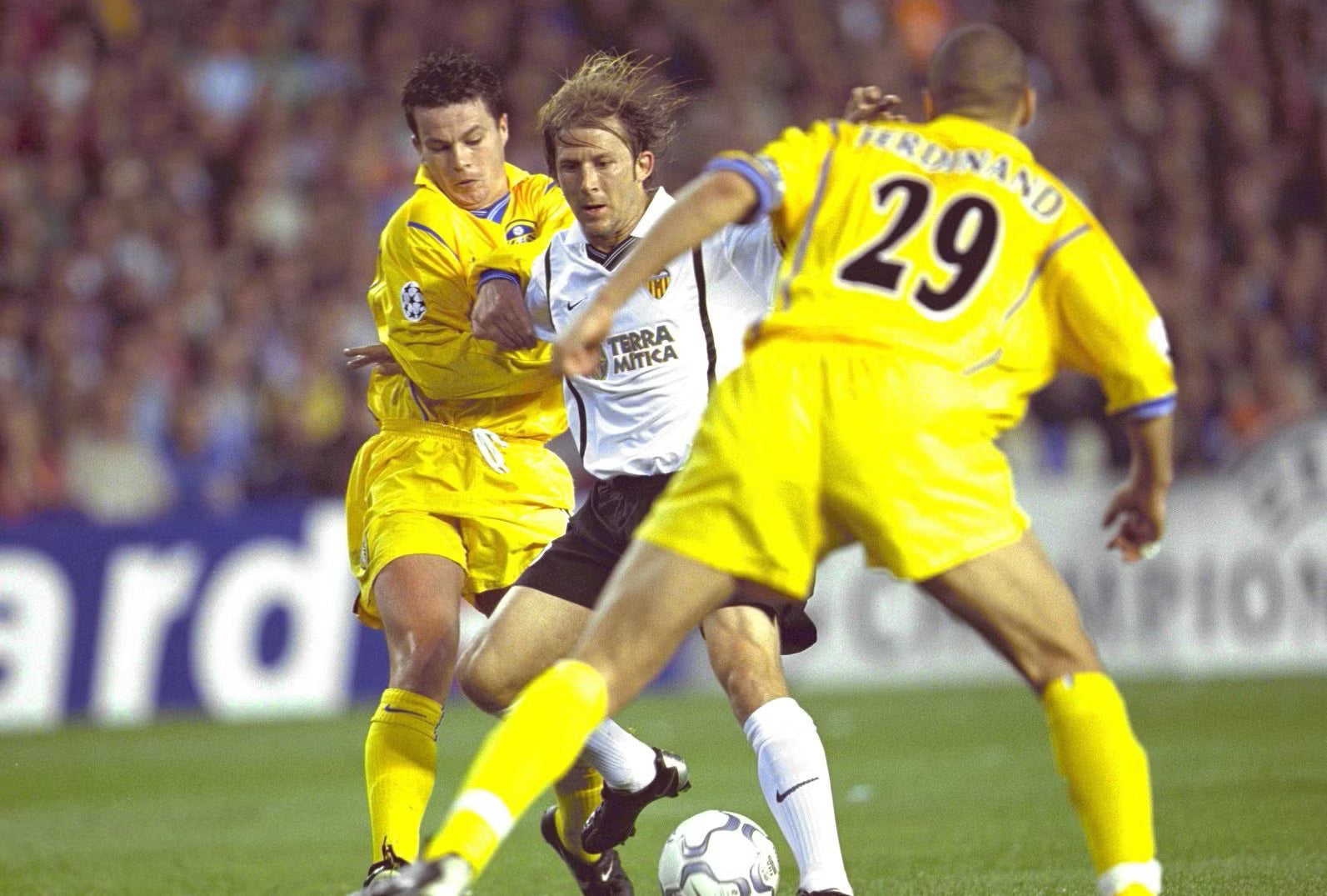 2000/02 Leeds United #29 FERDINAND Away Jersey (L)