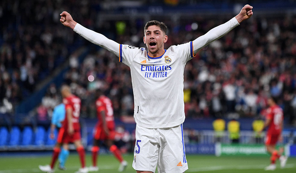 2021/22 Real Madrid #15 VALVERDE Home Jersey (S)