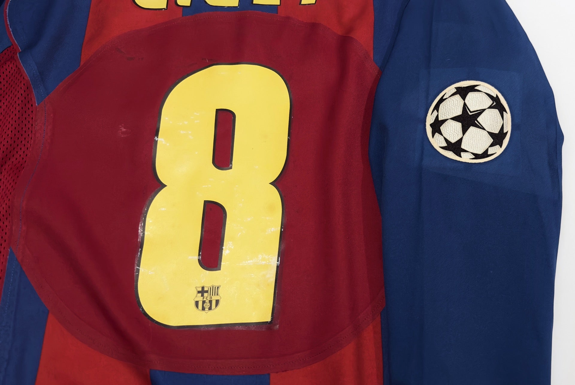 2004/05 Barcelona #8 GIULY Home Jersey (M) L/S