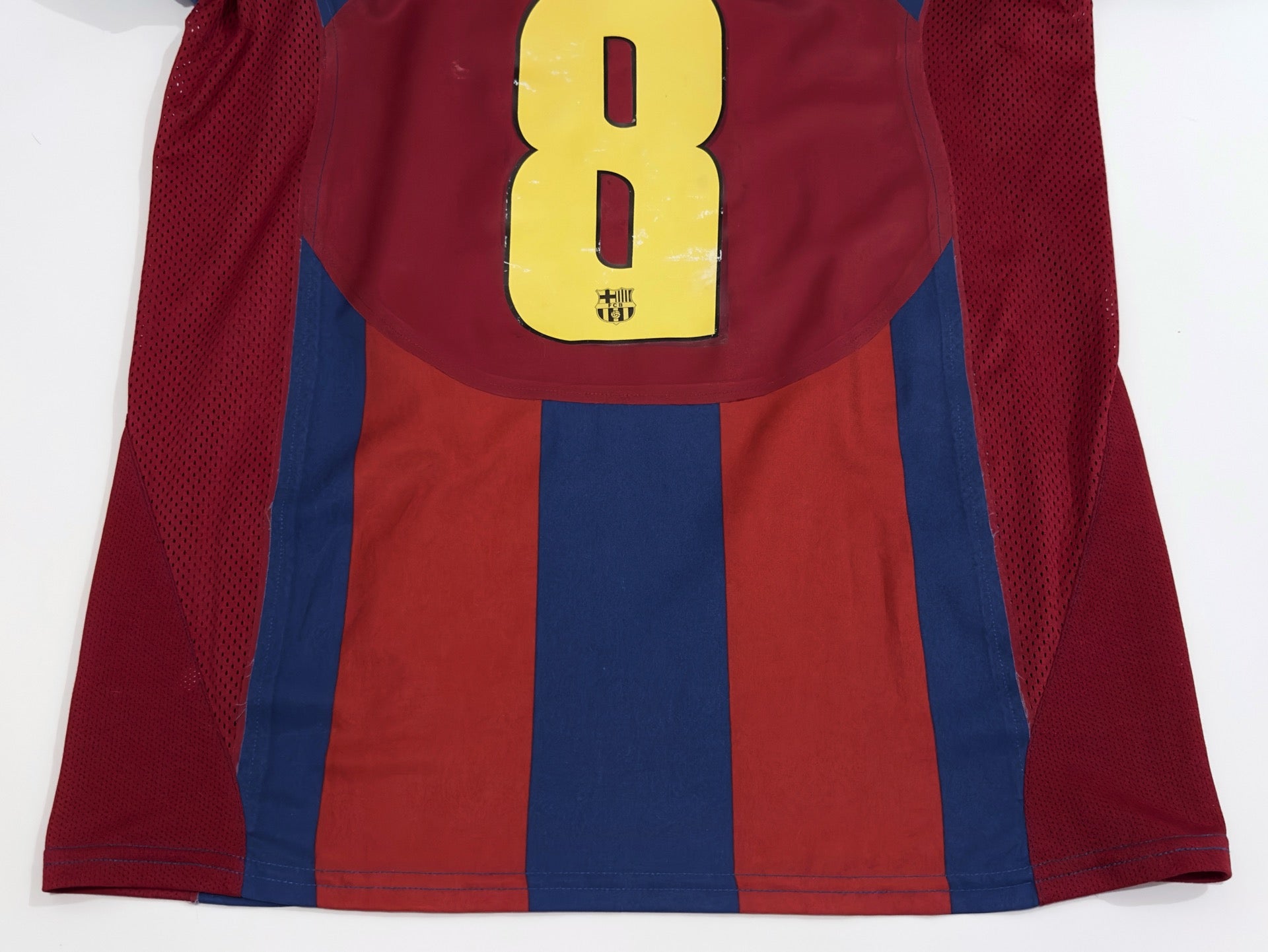 2004/05 Barcelona #8 GIULY Home Jersey (M) L/S