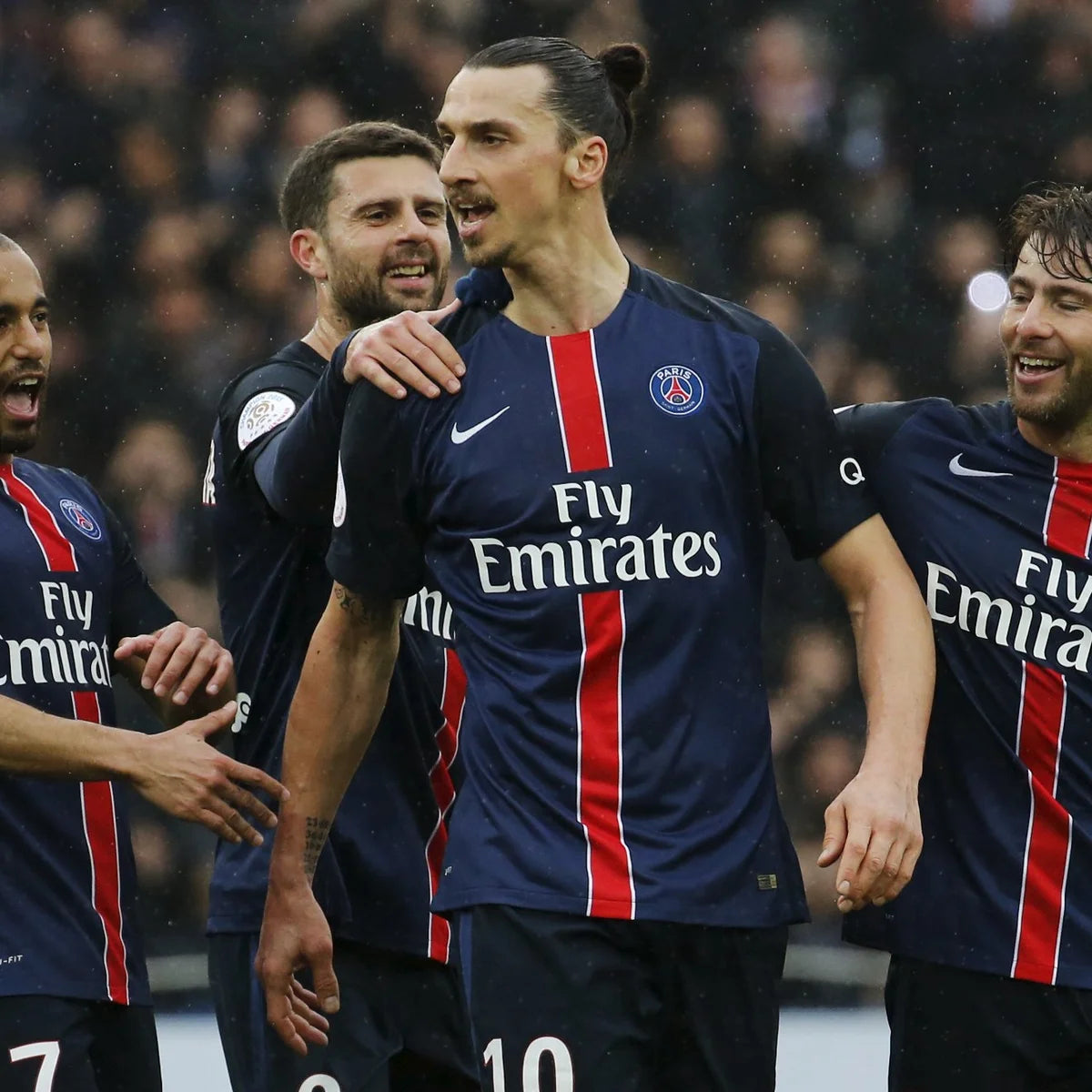 2015/16 PSG #10 IBRAHIMOVIC Home Jersey (M)