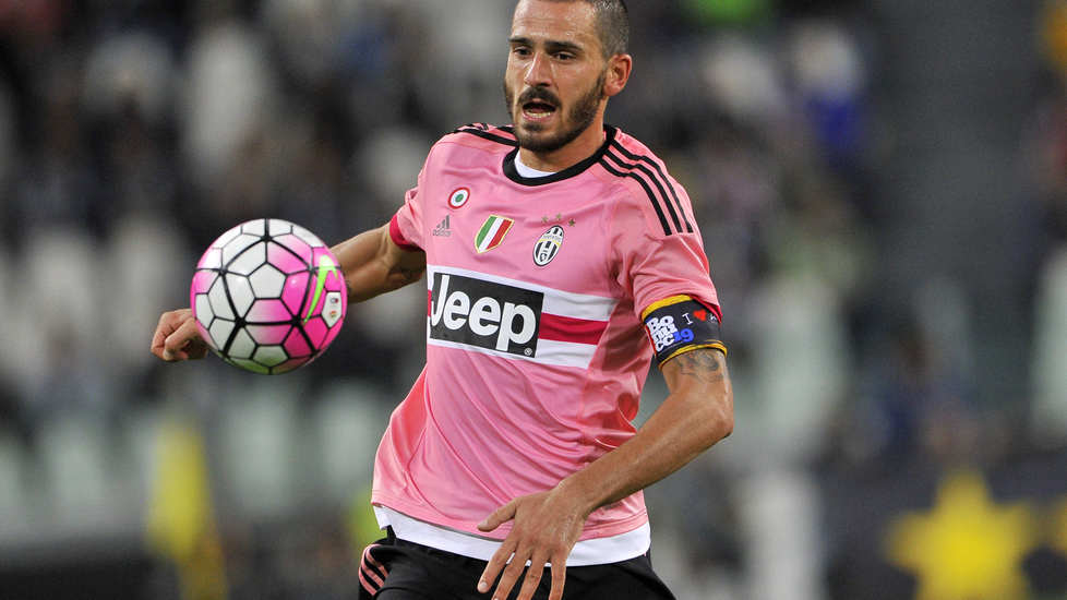 2015/16 Juventus #19 BONUCCI Away Jersey (M)