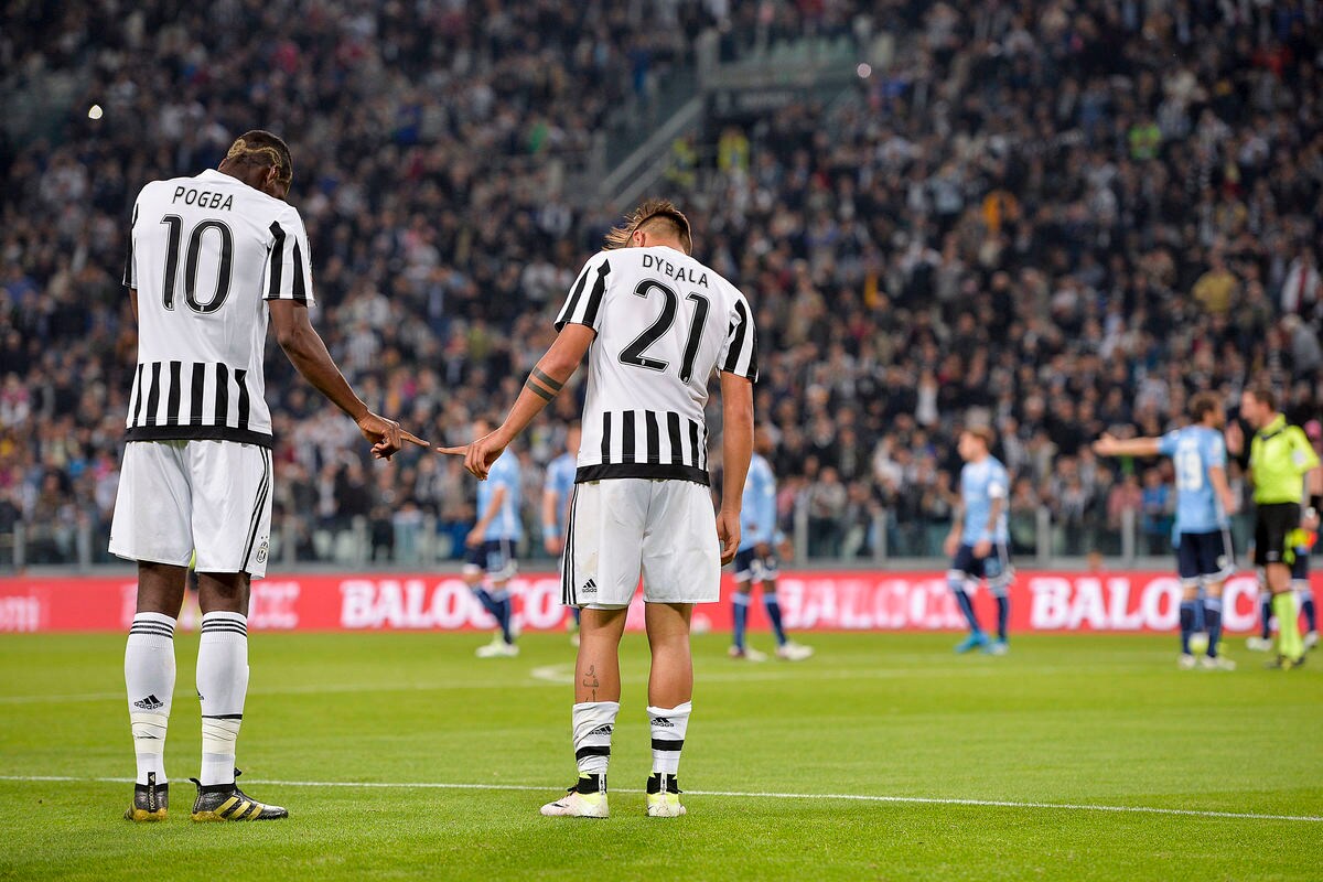 2015/16 Juventus #10 POGBA Home Jersey (XS)
