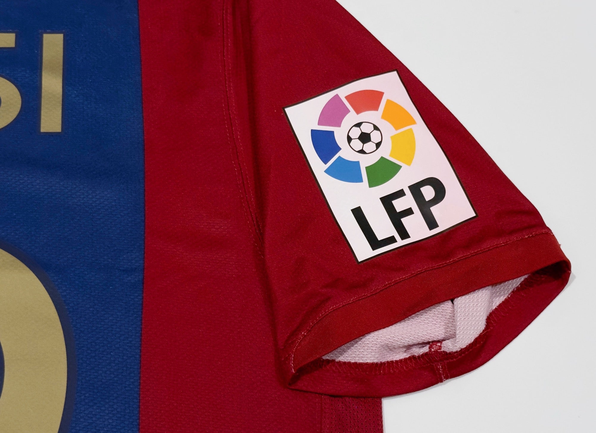 2006/07 Barcelona #19 MESSI Home Jersey (M)