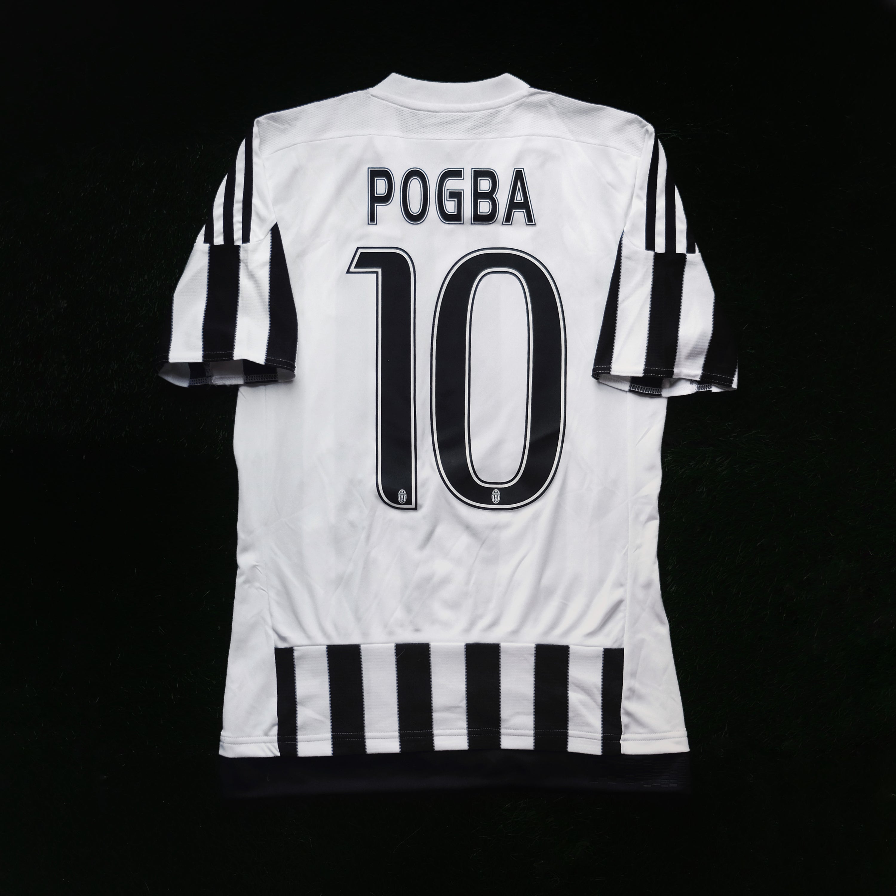 2015/16 Juventus #10 POGBA Home Jersey (XS)