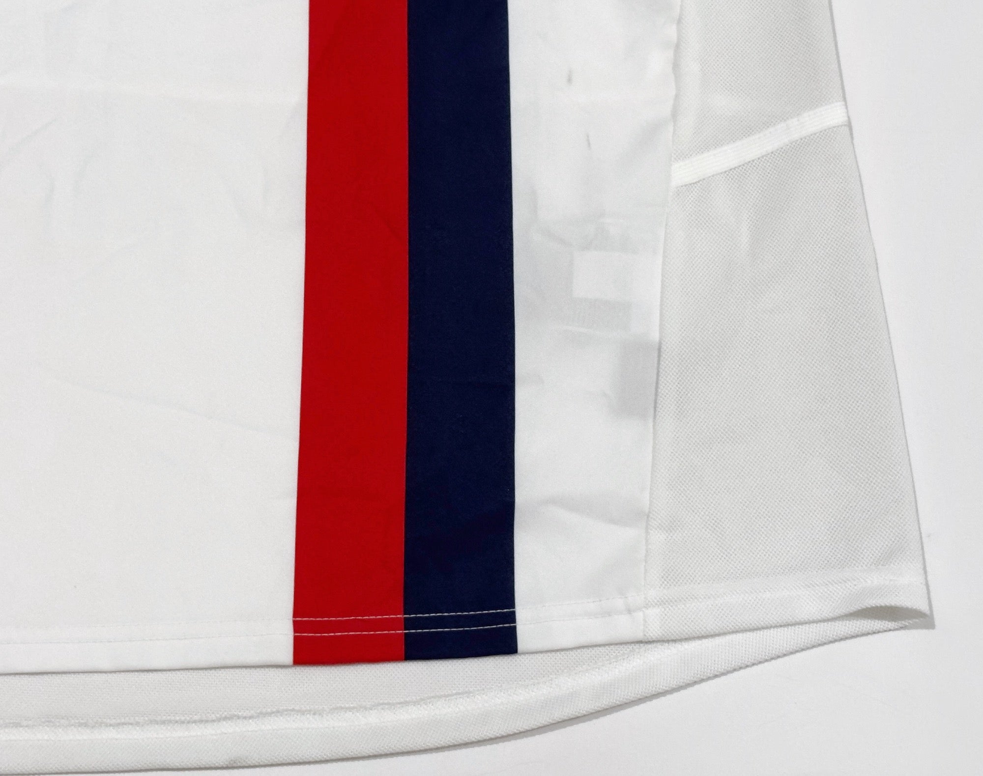 2002/04 PSG Away Jersey (XL)