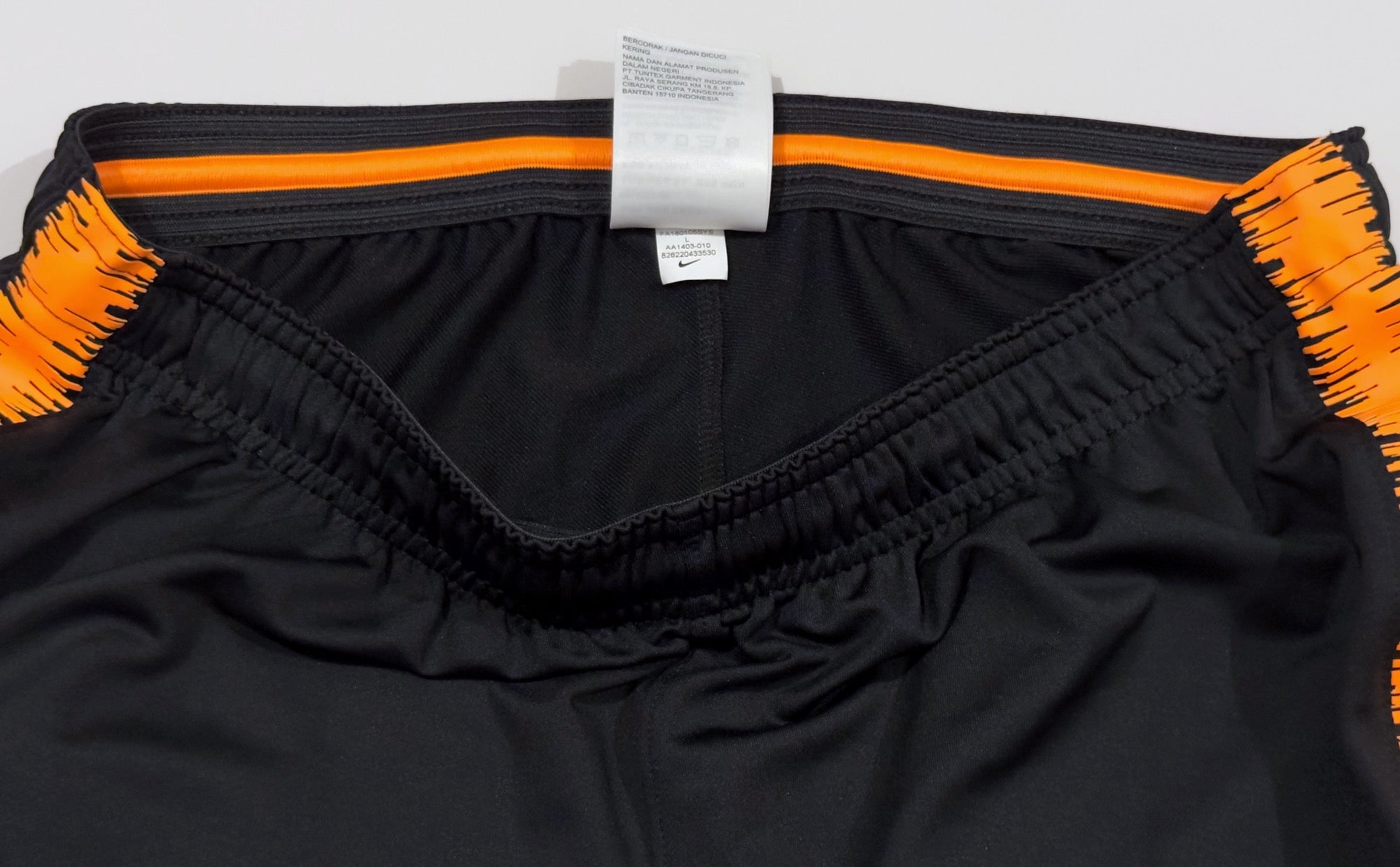 Nike Hong Kong Training Pants (L)