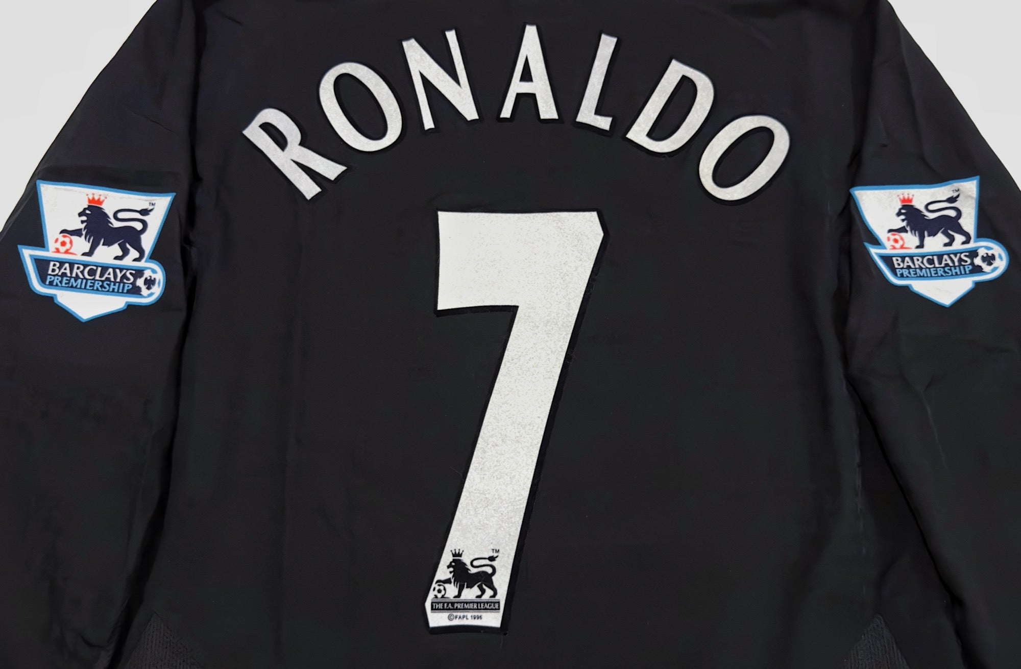 2003/05 Man Utd #7 RONALDO Away Jersey (S) L/S