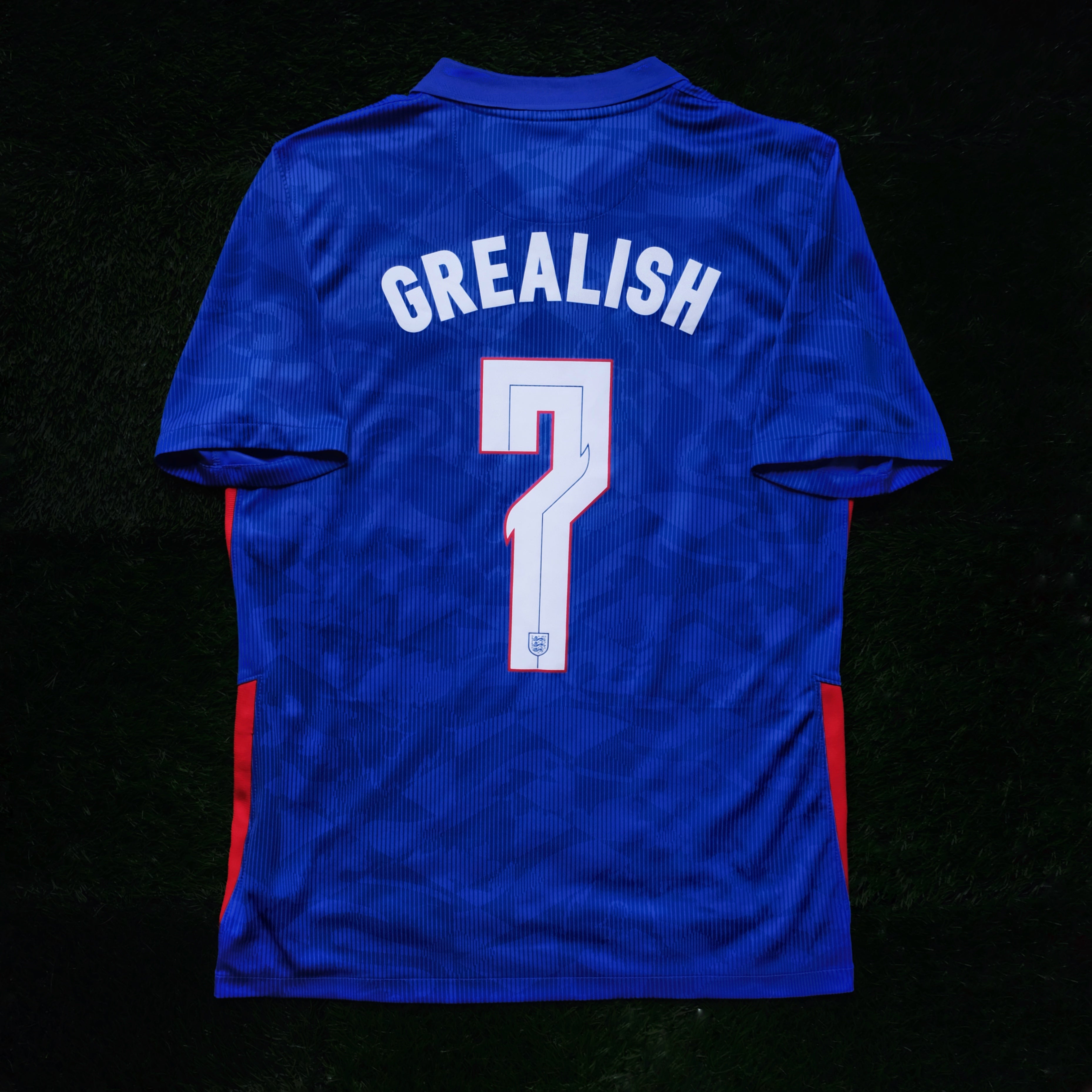 England – Double Kick Football | retro. classic. vintage.