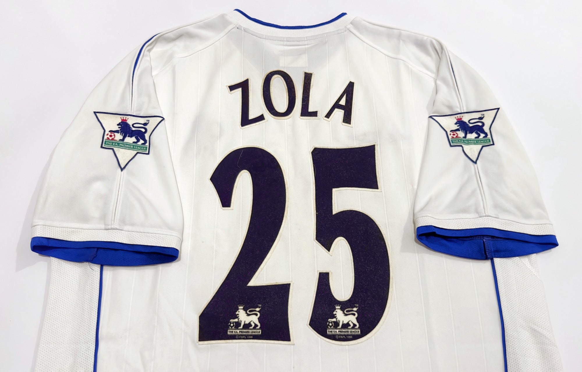 2001/03 Chelsea #25 ZOLA Away Jersey (L)