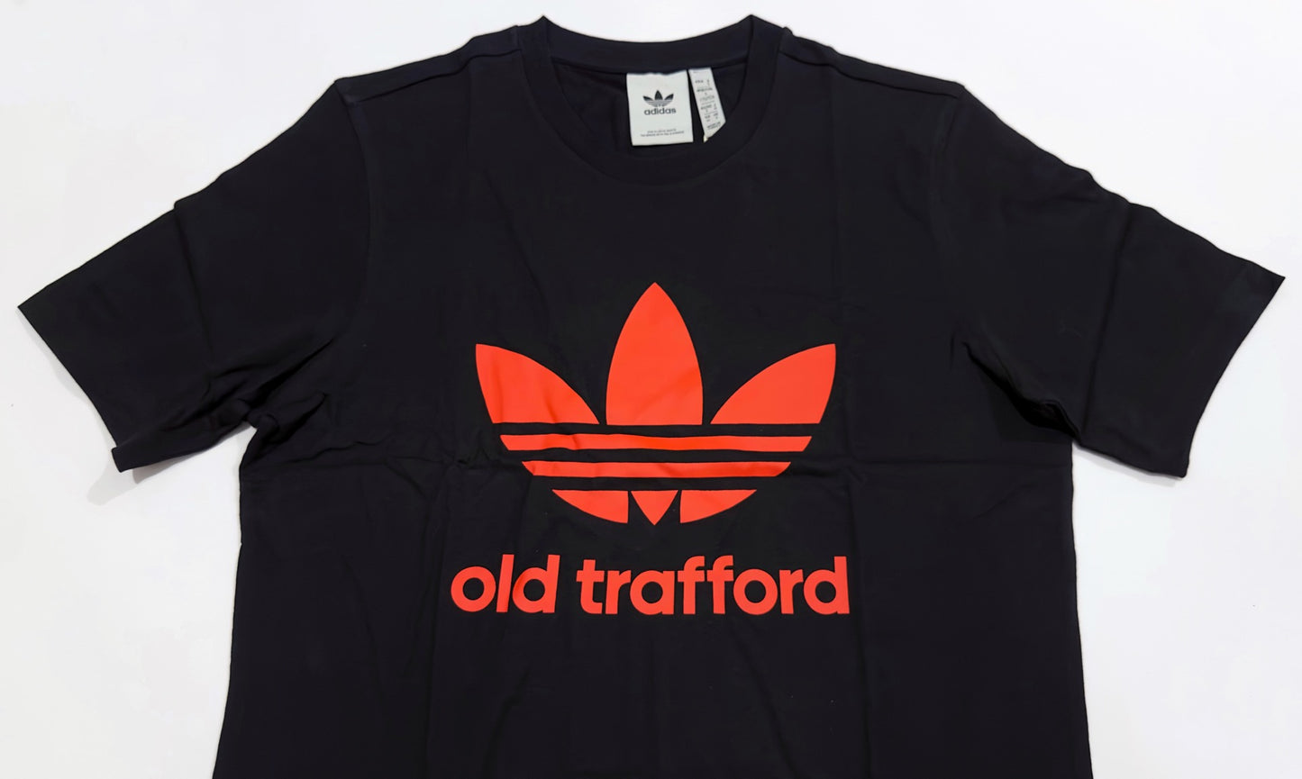 adidas Man Utd Old Trafford Trefoil T-Shirt Black (S)