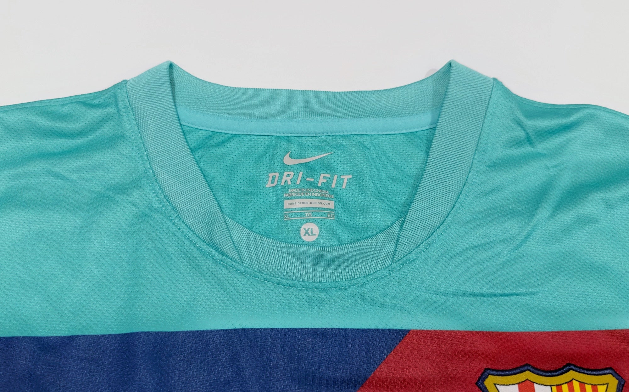 2010/11 Barcelona Away Jersey (XL)