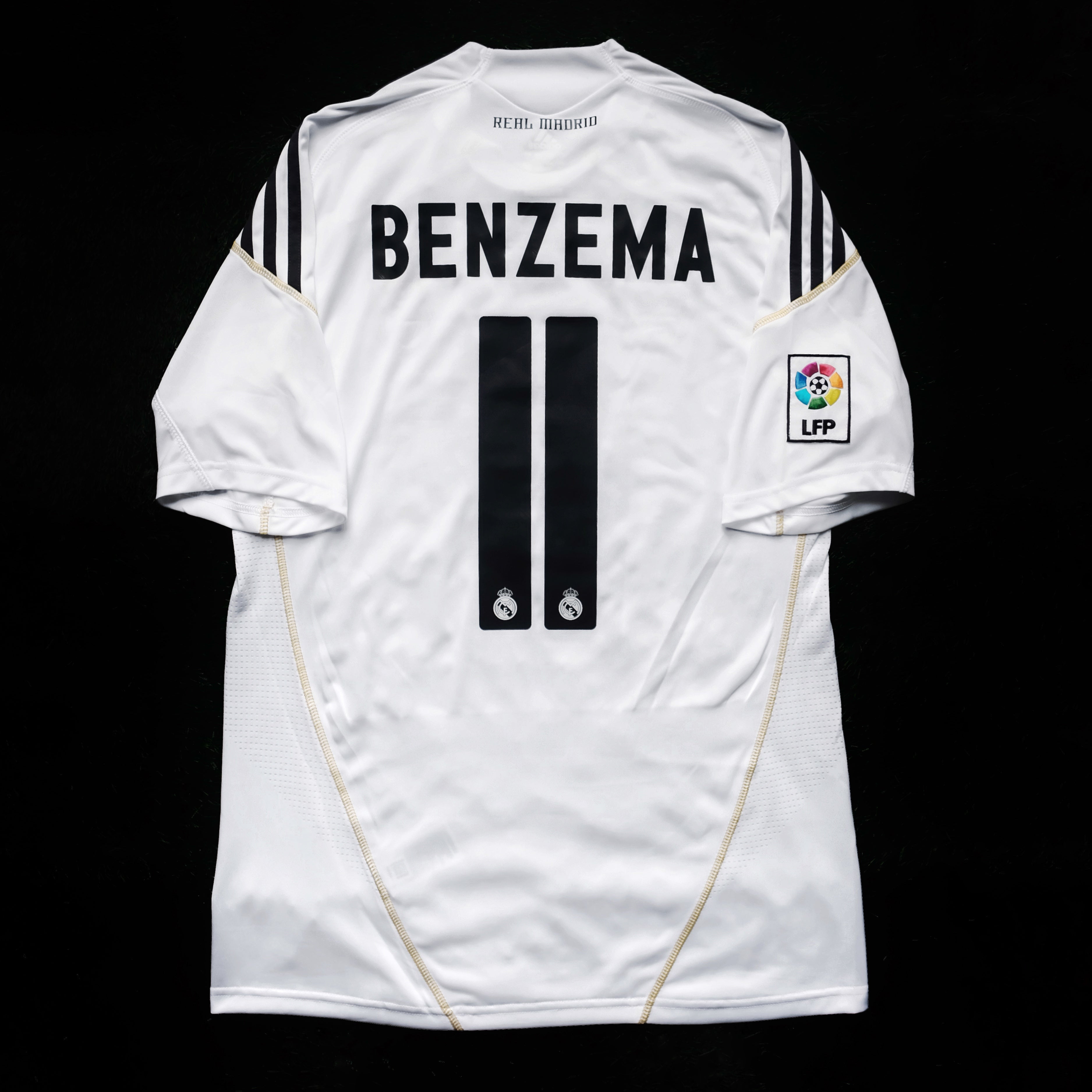 2009/10 Real Madrid #11 BENZEMA Home Jersey (M) – Double Kick