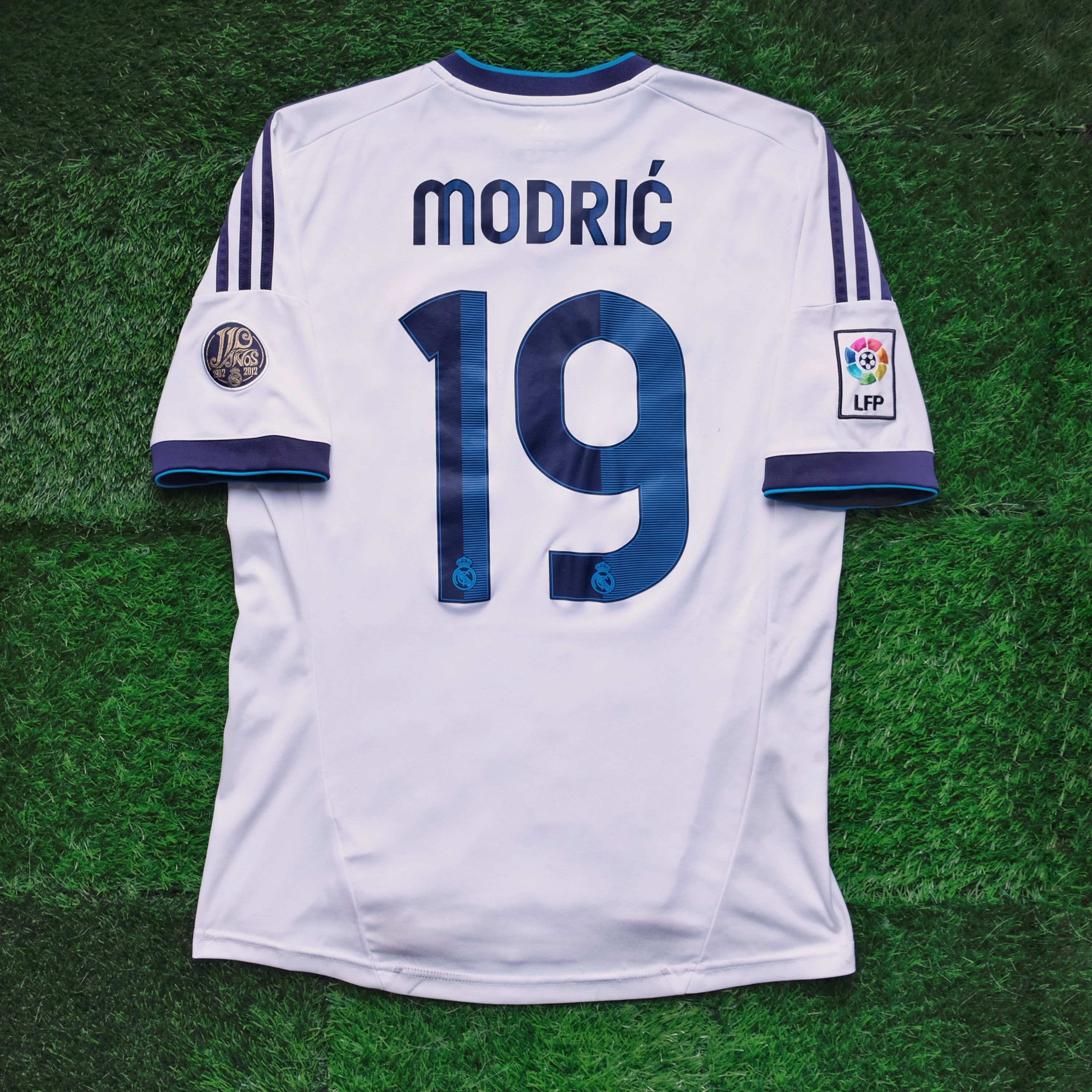 2012/13 Real Madrid #19 MODRIC Home Jersey (M)