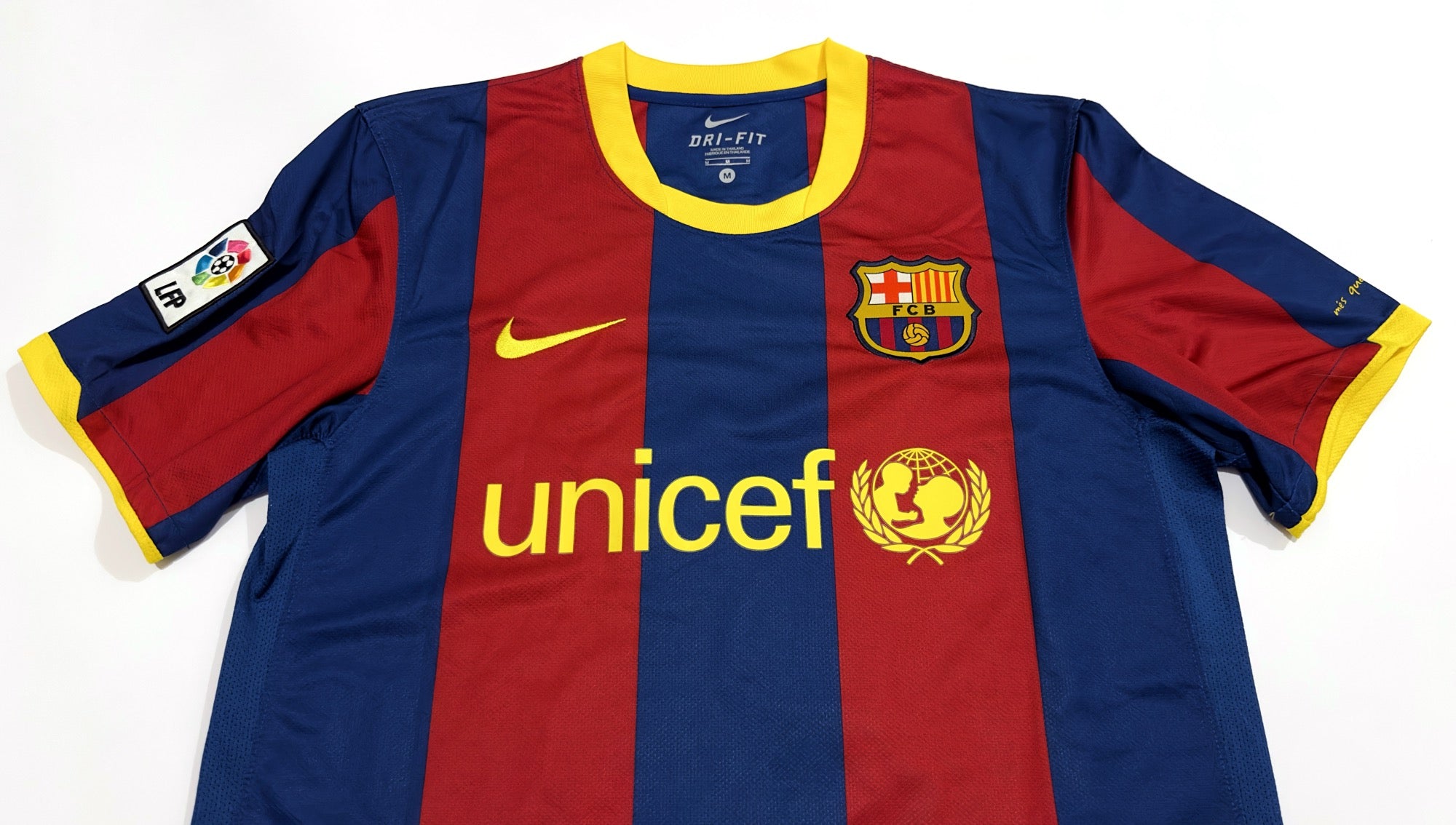 2010/11 Barcelona #8 A. INIESTA Home Jersey (M)