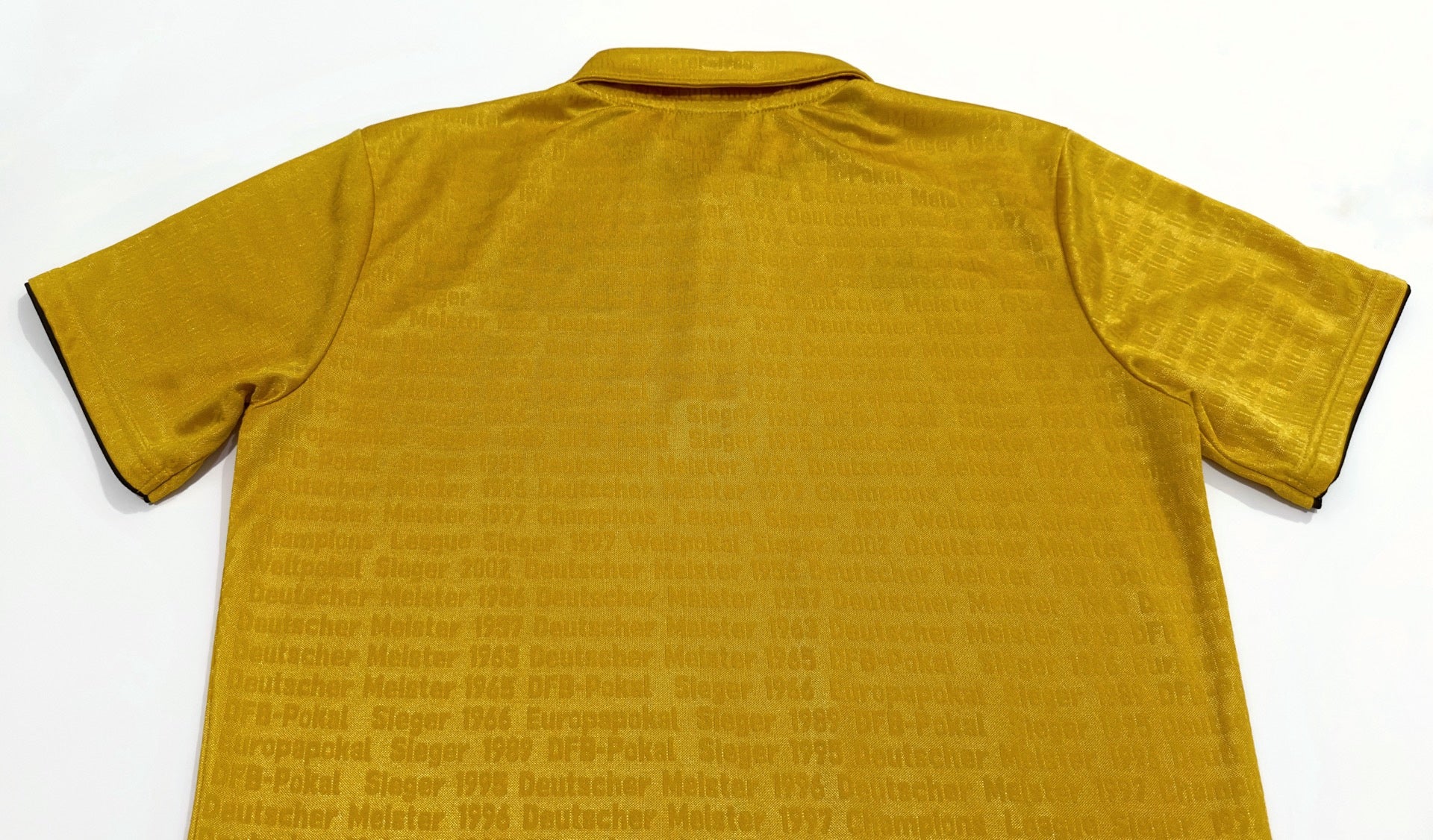 2009/10 Borussia Dortmund Centenary Fourth Jersey (M)