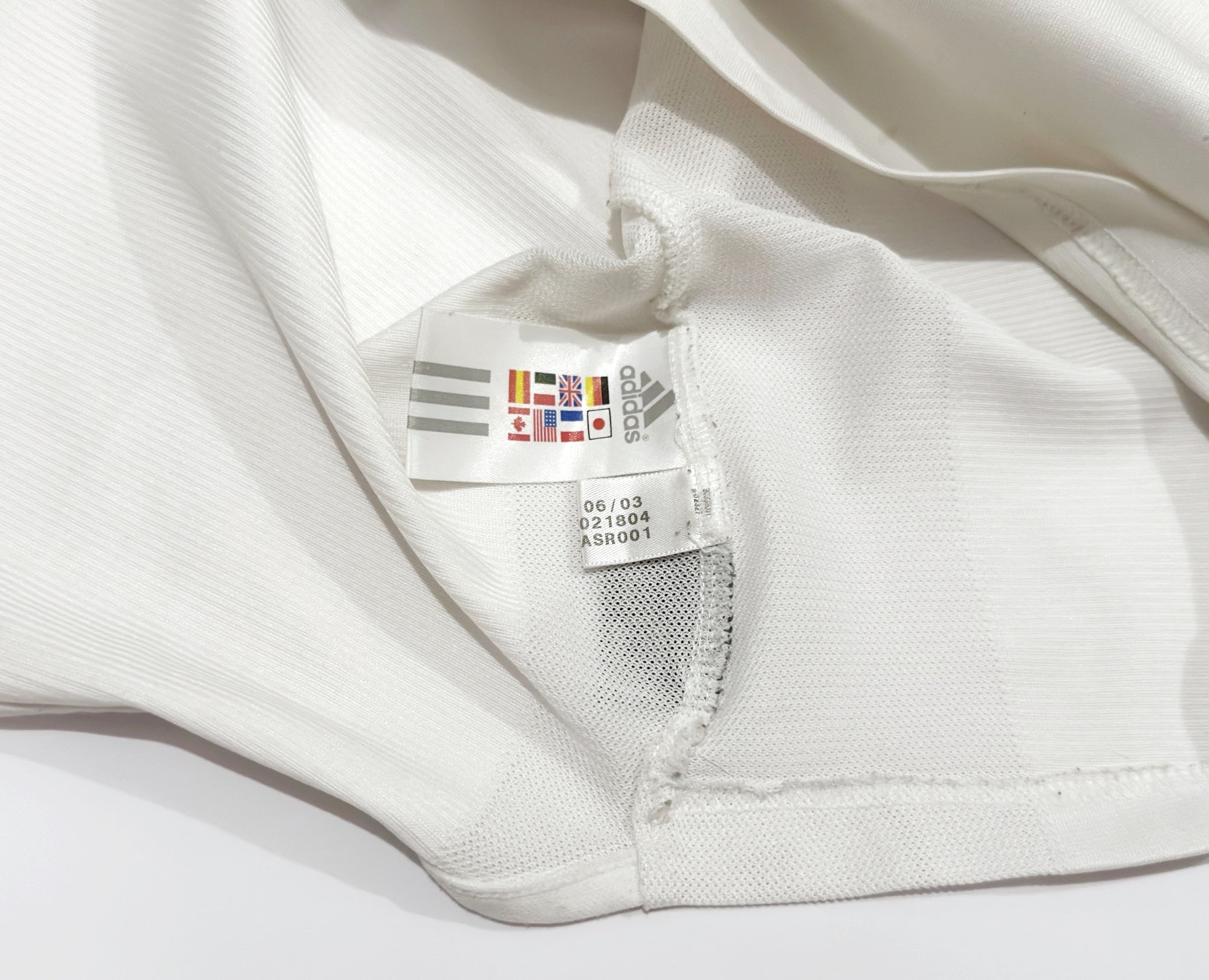 2003/04 Real Madrid Home Jersey (S)