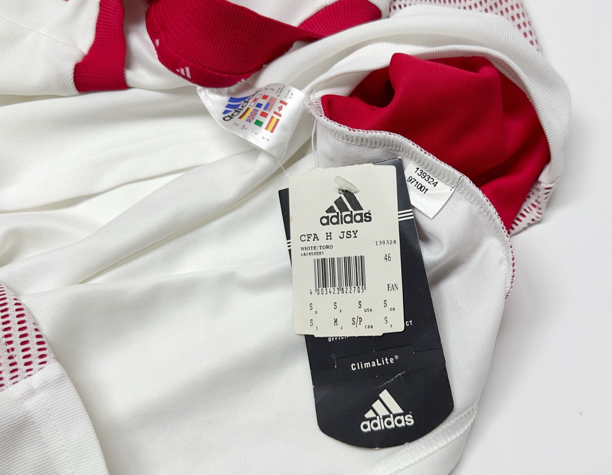 2002/04 China Away Jersey (S)