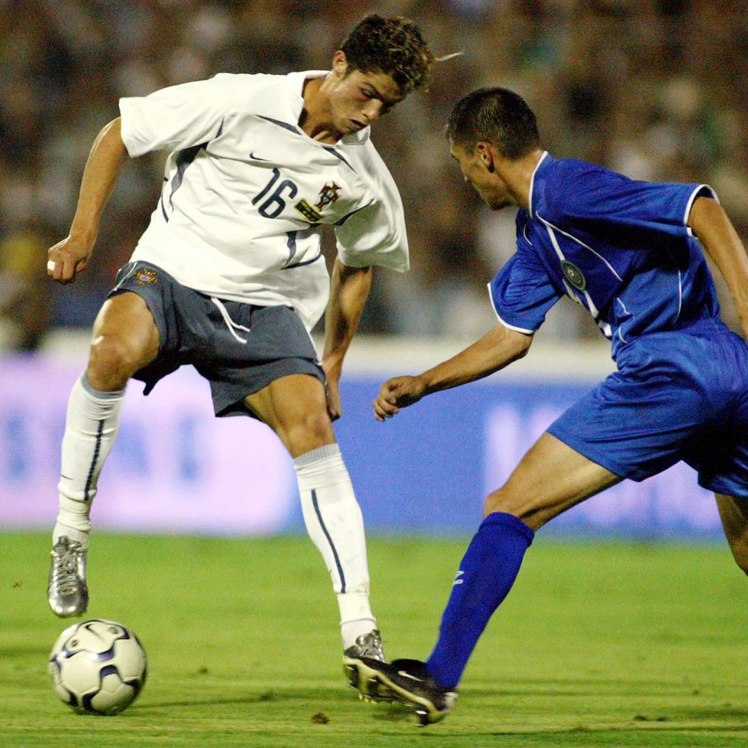 2002/03 Portugal Away Jersey (S)