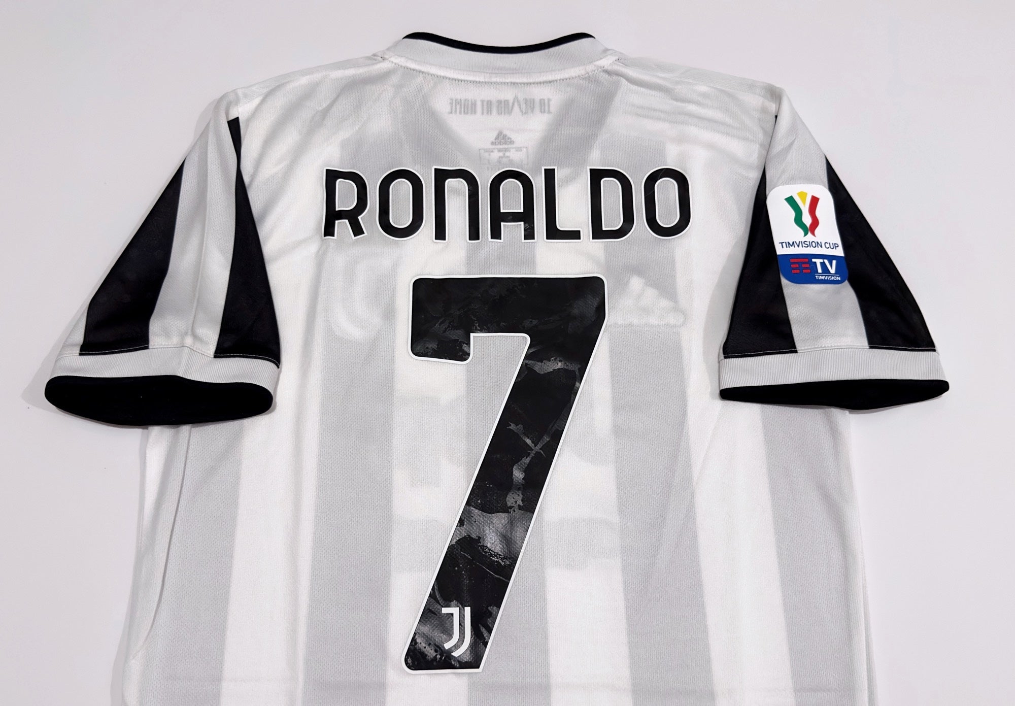 2021/22 Juventus #7 RONALDO Home Jersey (M)