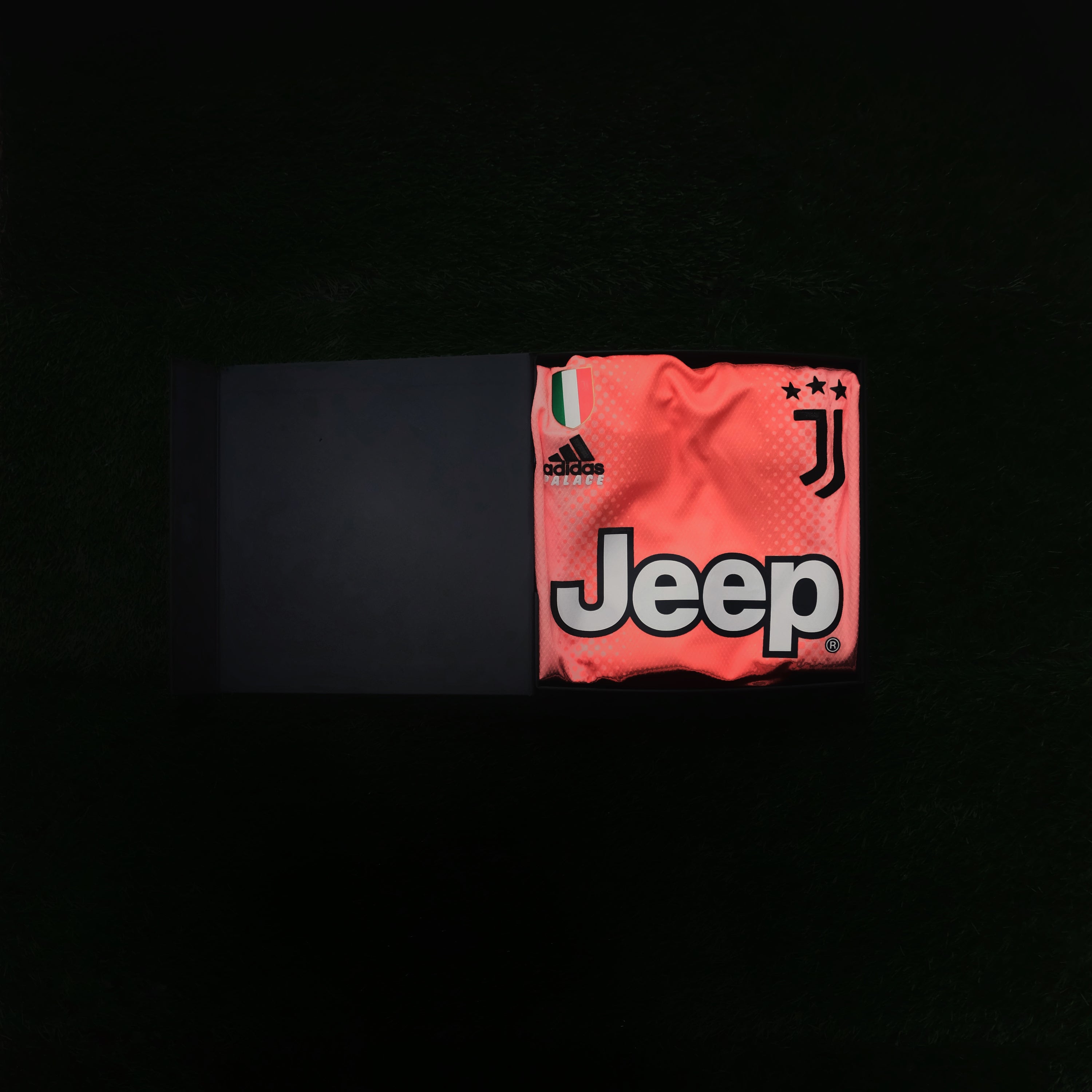 2019/20 Juventus X Palace #77 BUFFON GK Jersey Boxset (M)