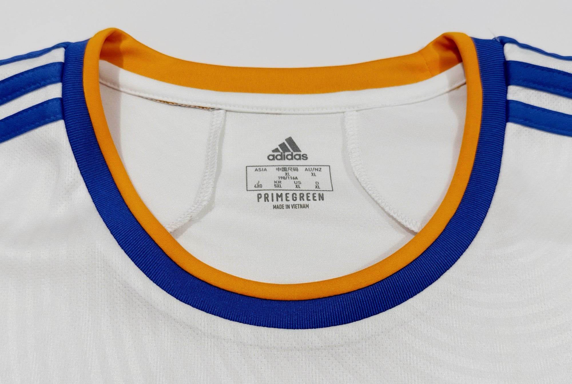 2021/22 Real Madrid #9 BENZEMA Home Jersey (XL)