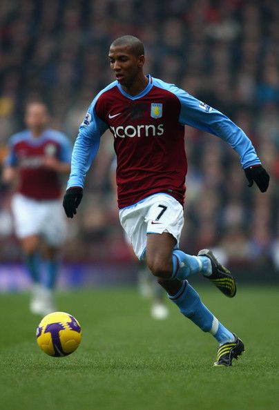 2008/09 Aston Villa #7 YOUNG Home Jersey (L) L/S