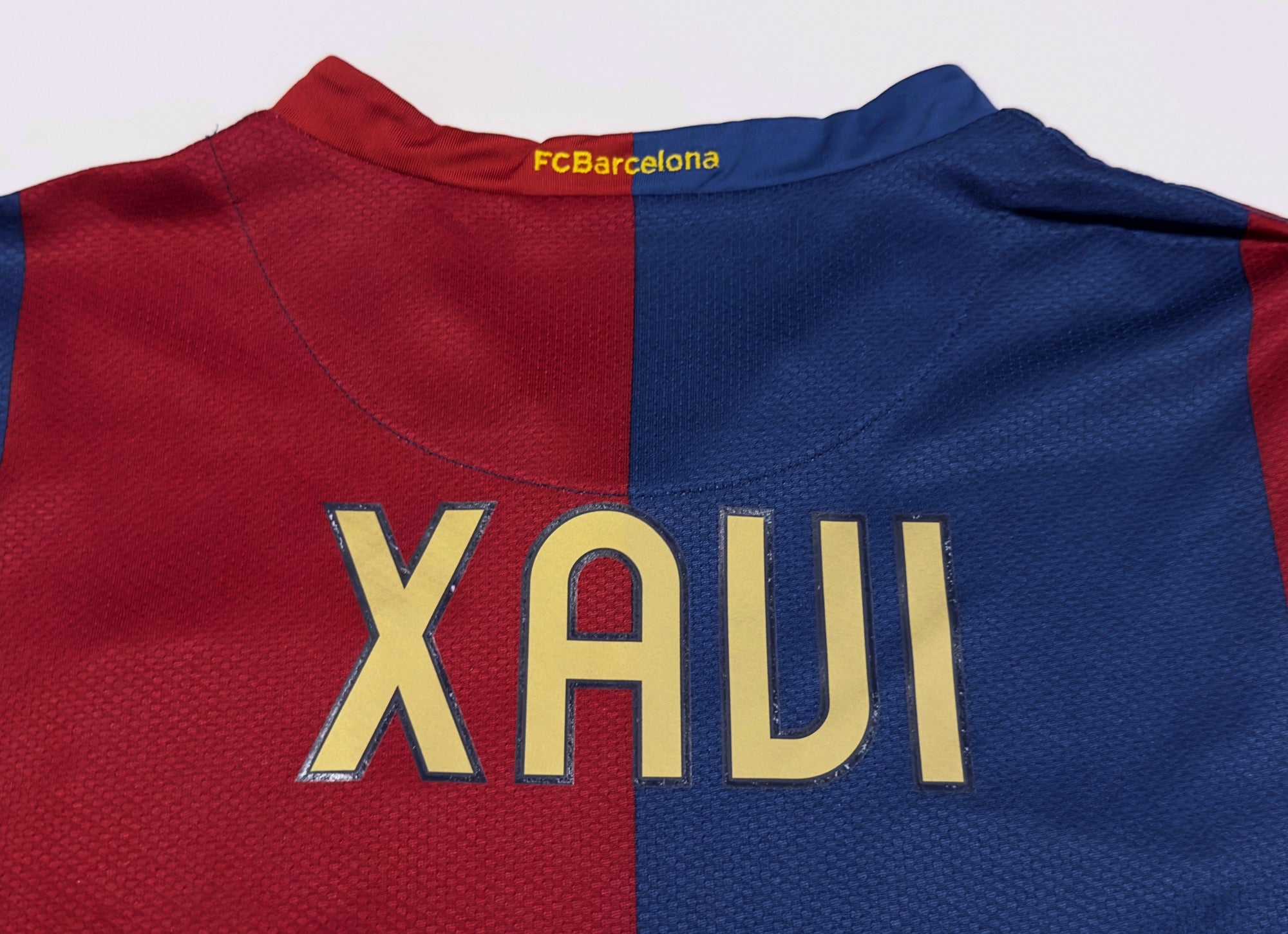 2006/07 Barcelona #6 XAVI Home Jersey (S)