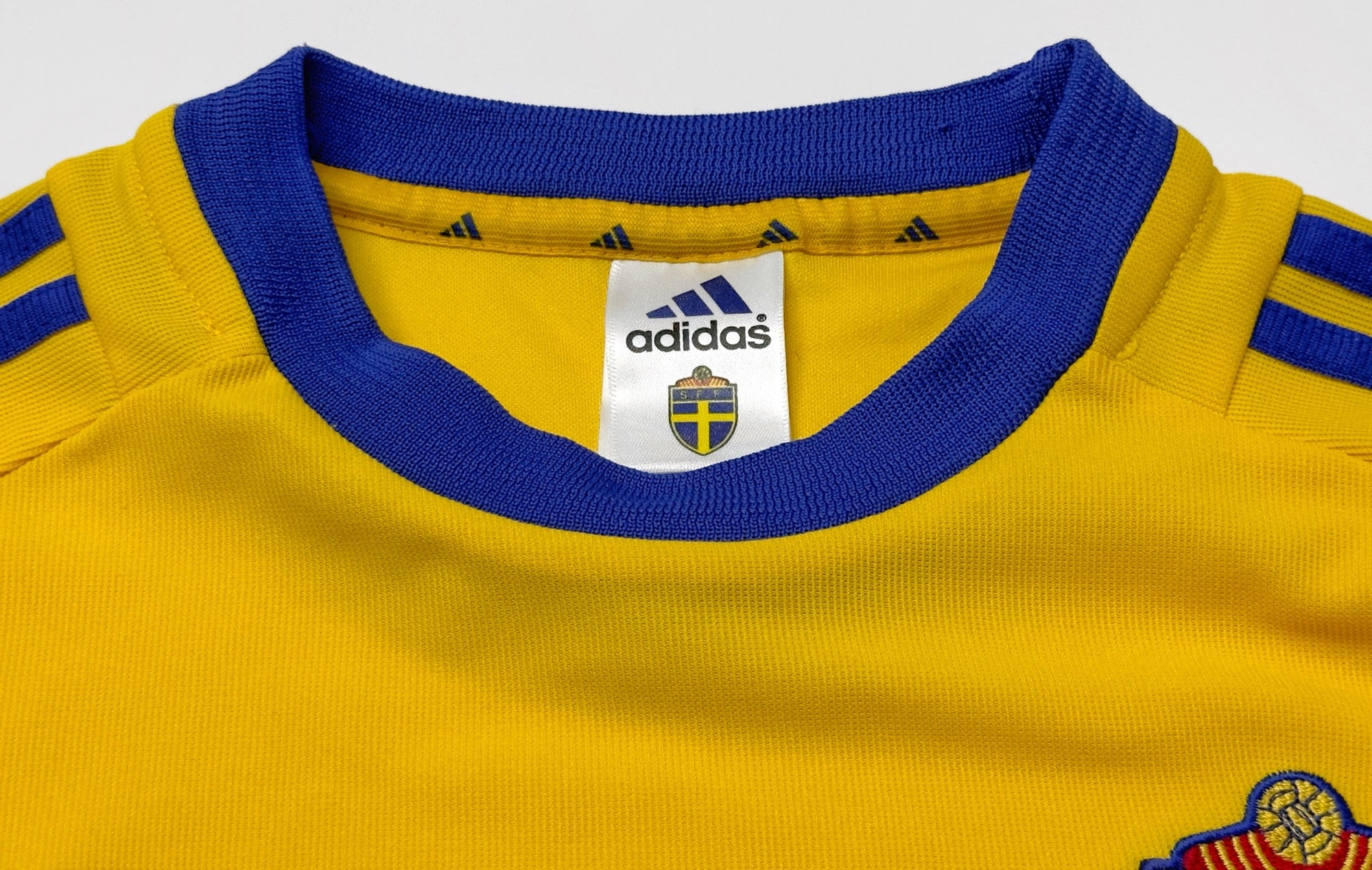 2002/03 Sweden Home Jersey (S)
